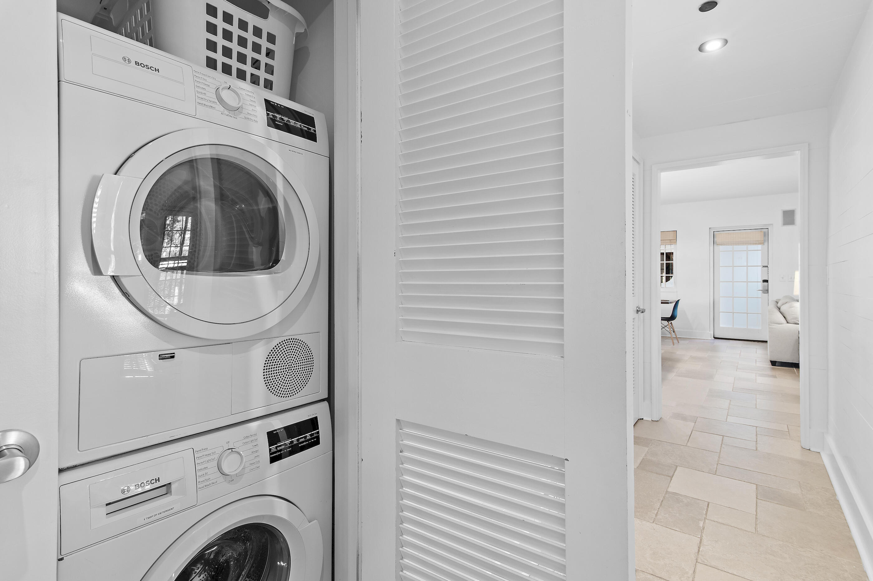 136 Georgetown Avenue 2E-1