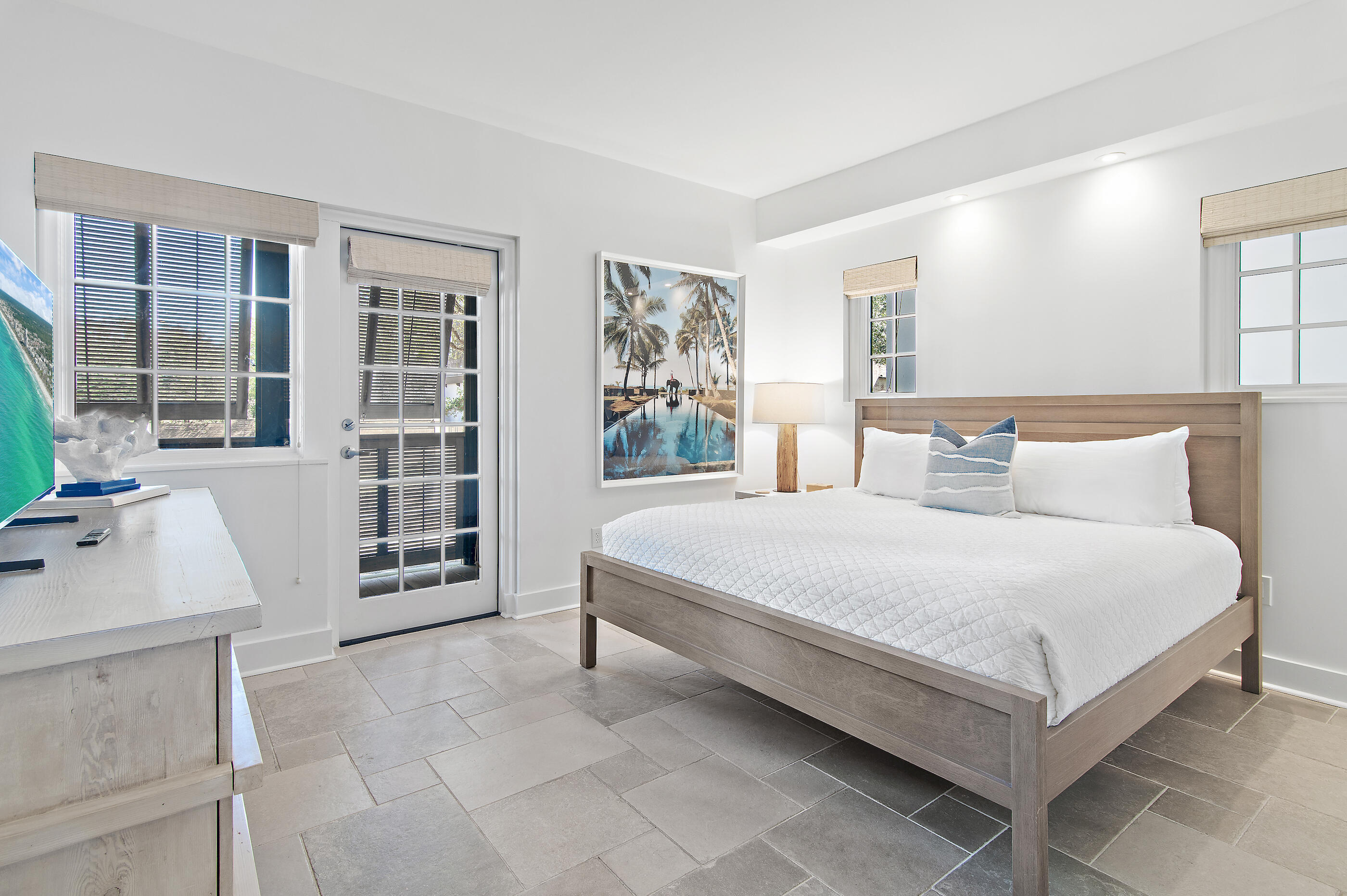 136 Georgetown Avenue 2E-1