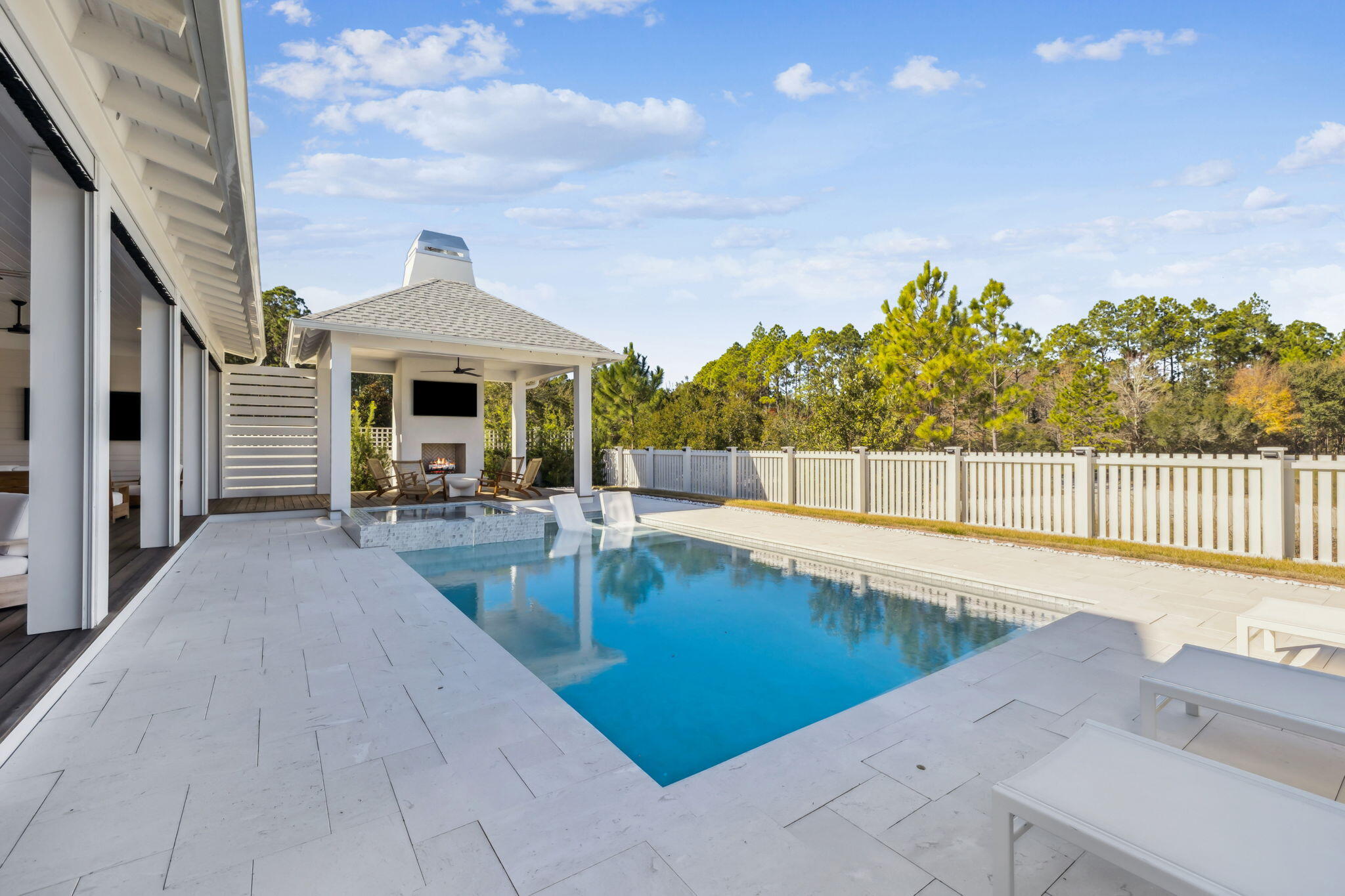 576 Cannonball Lane