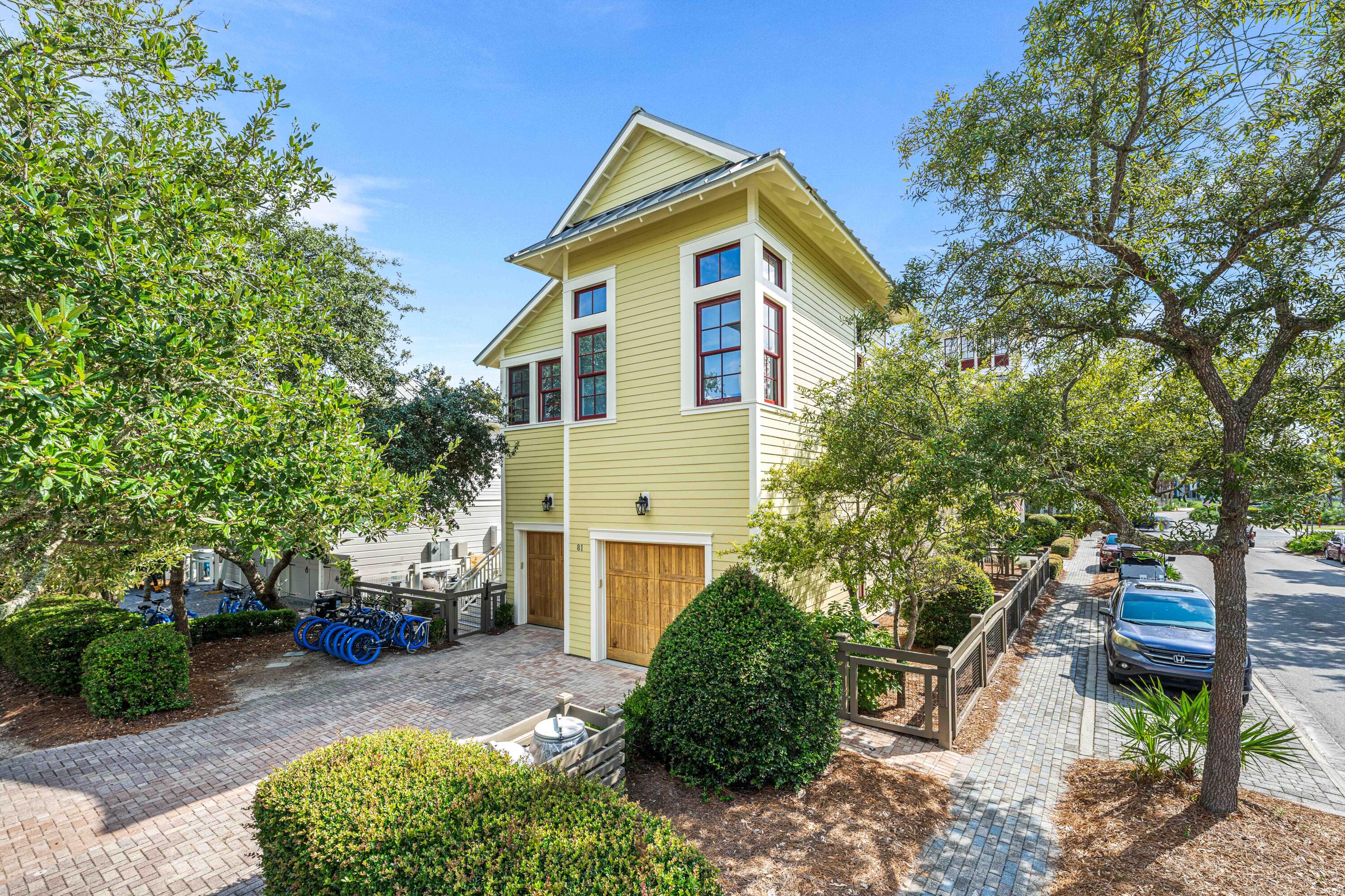 81 Western Lake Drive