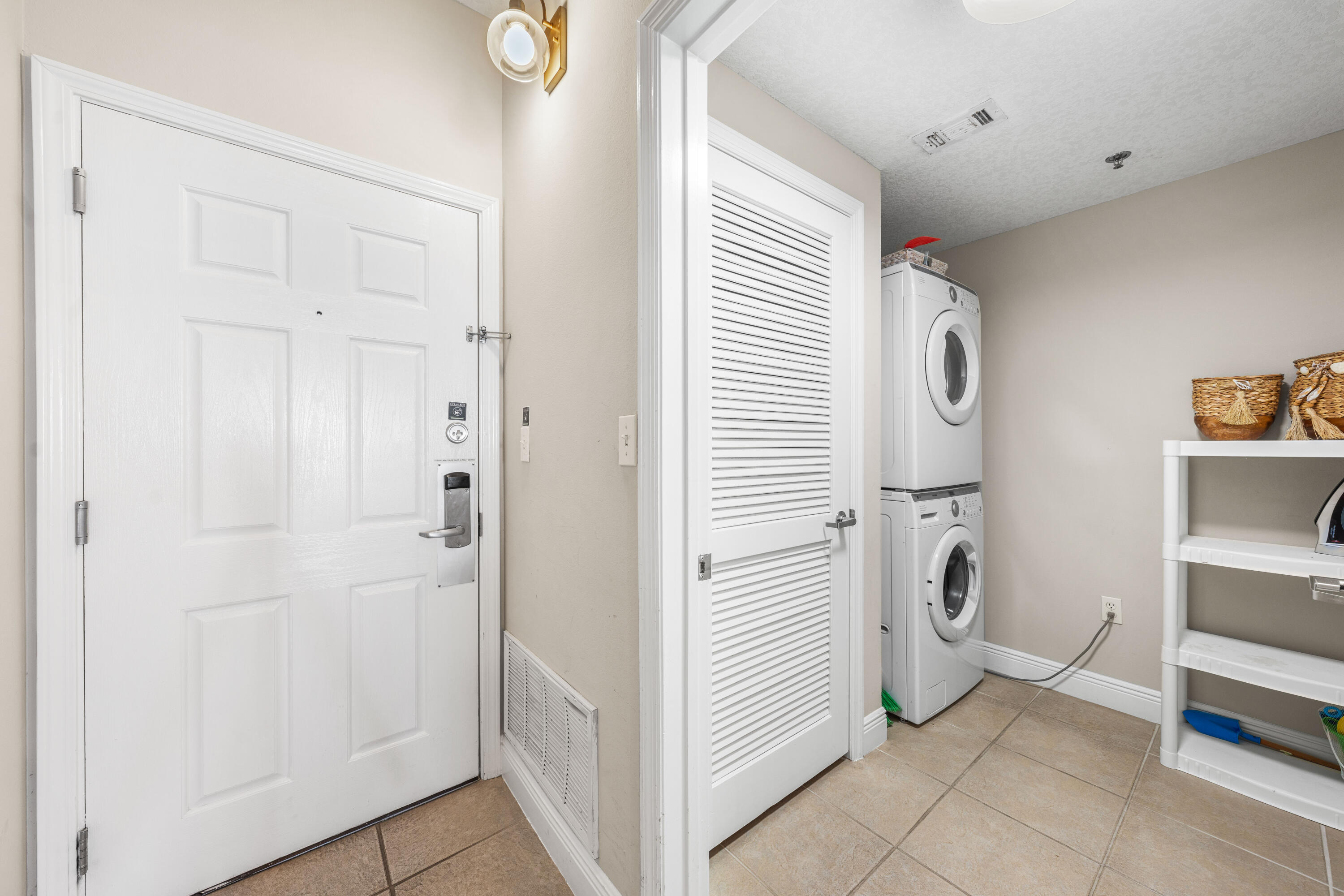 112 Seascape Drive UNIT 904