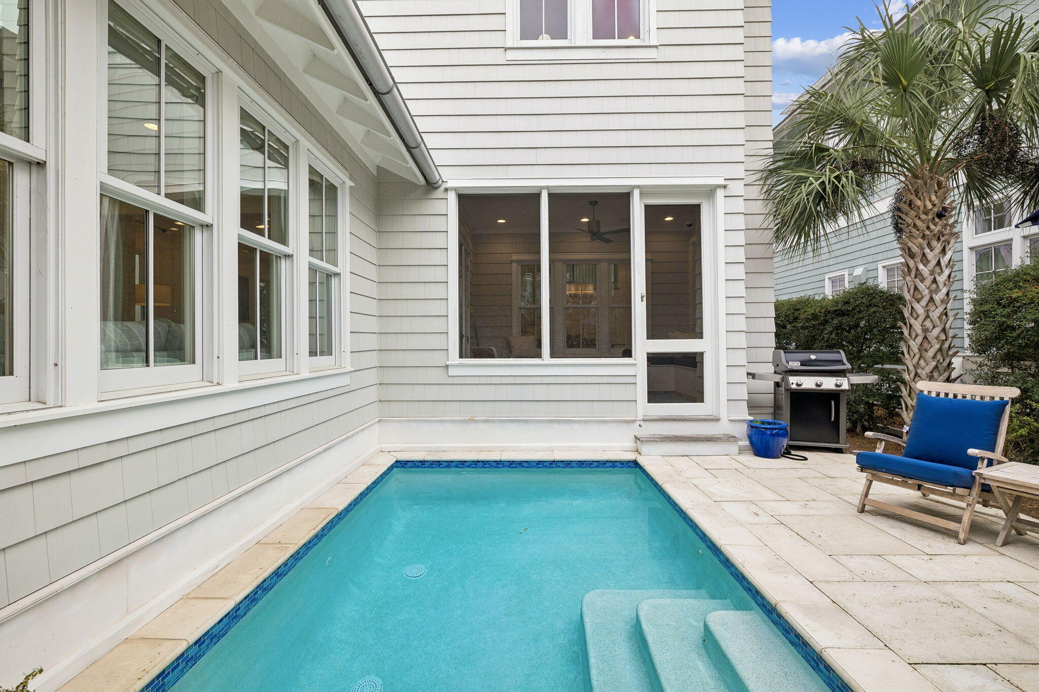 17 Compass Point Way