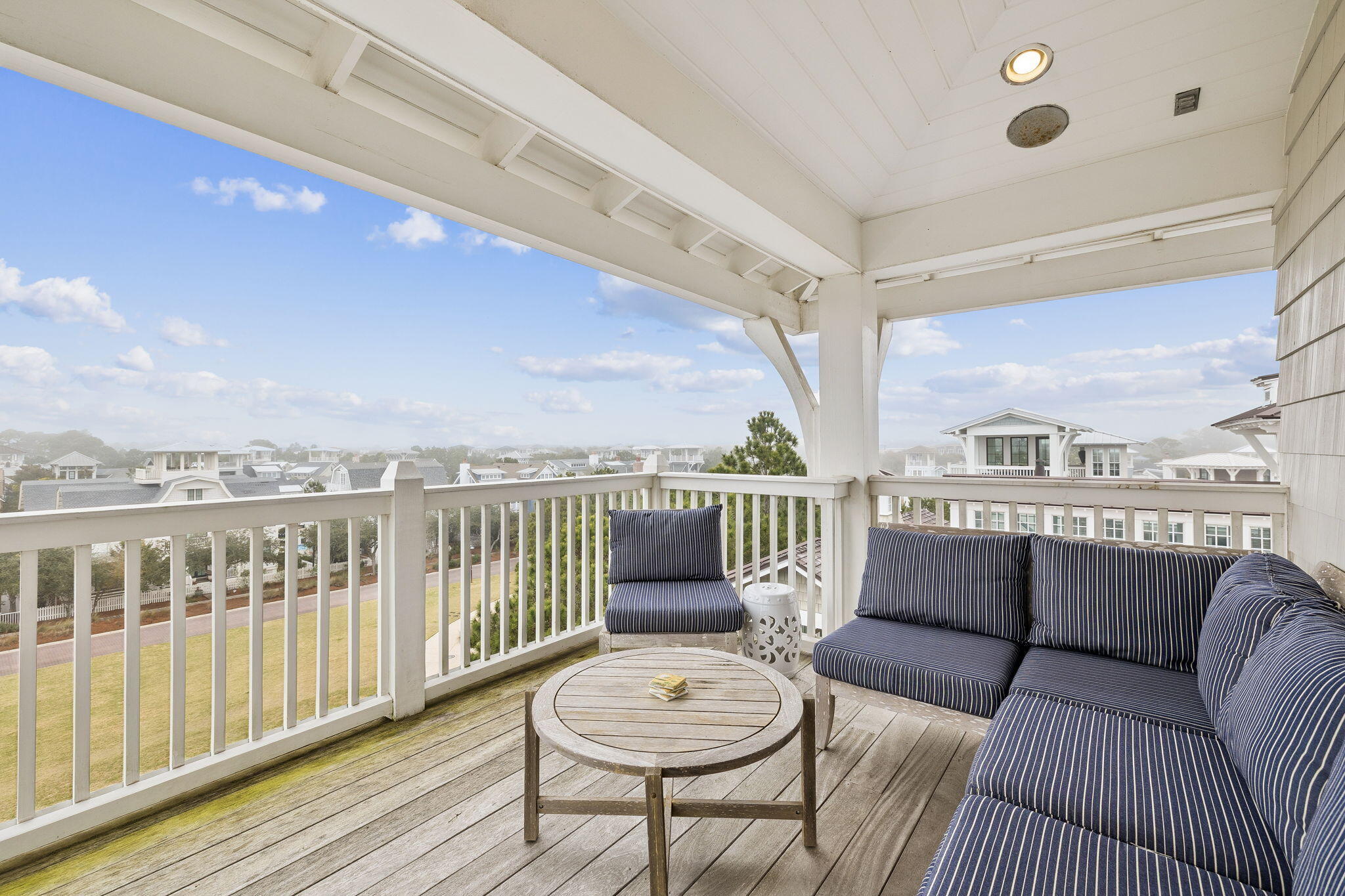 17 Compass Point Way