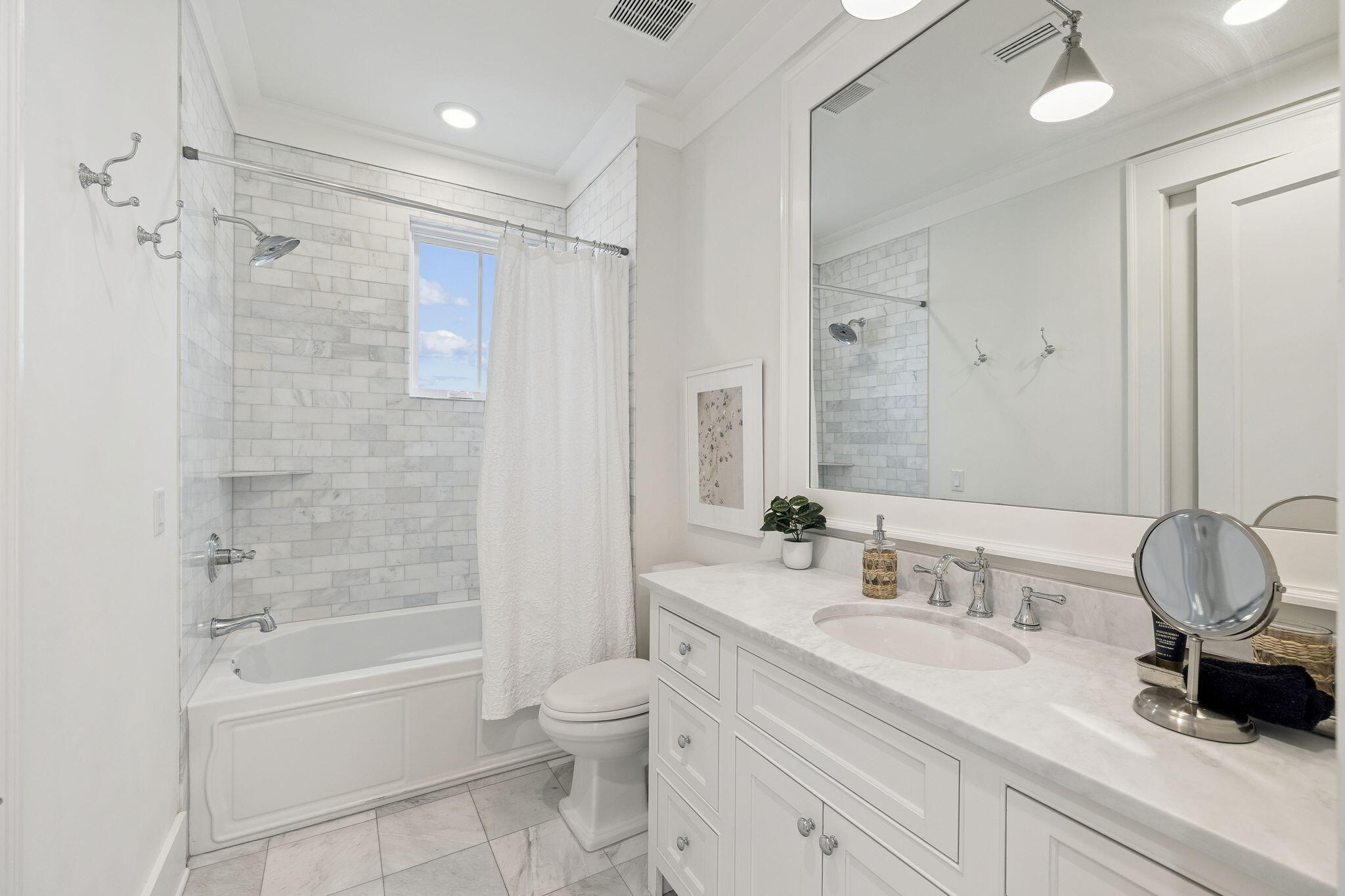 17 Compass Point Way