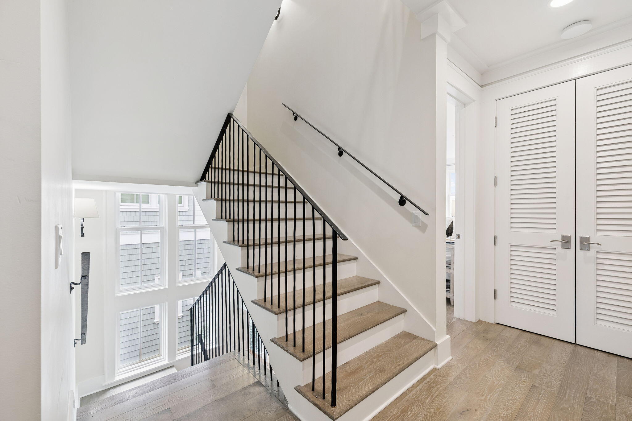 17 Compass Point Way