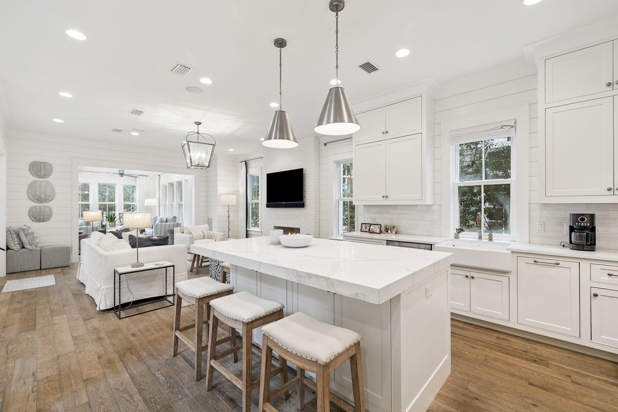 17 Compass Point Way