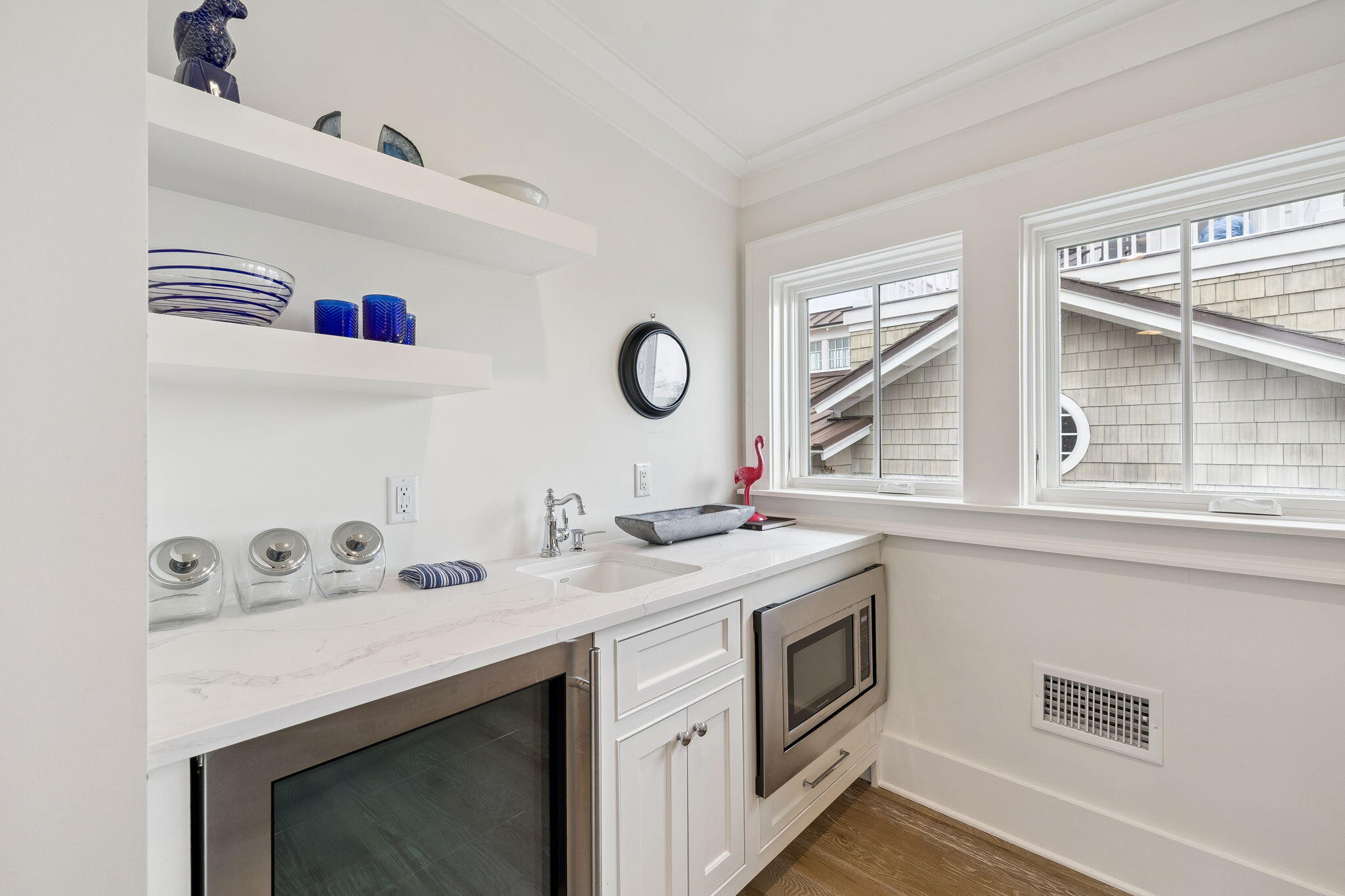 17 Compass Point Way