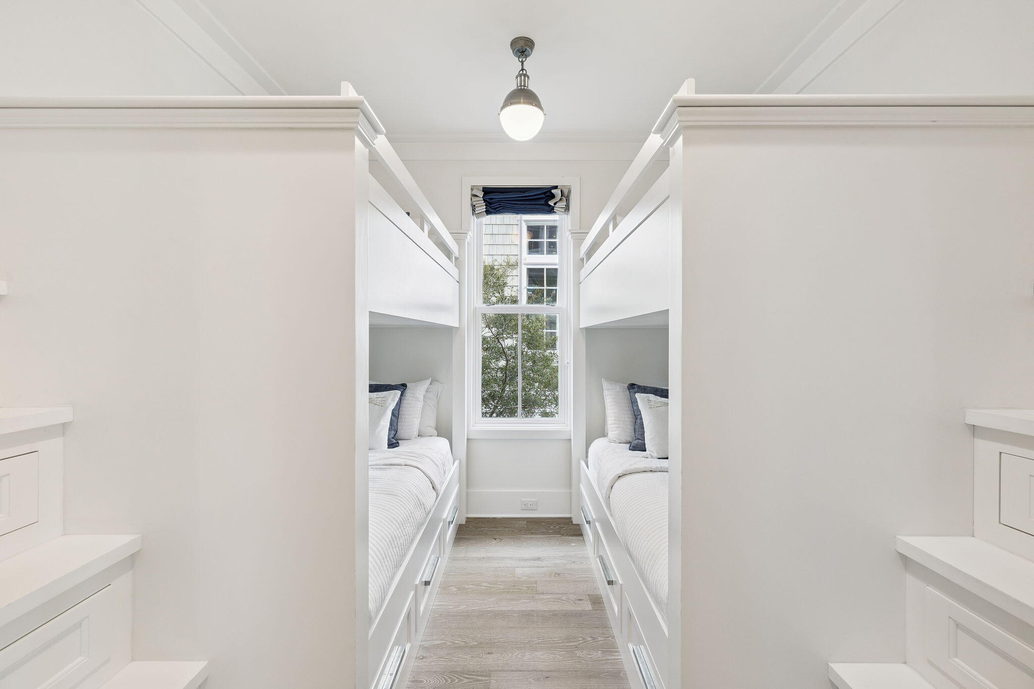 17 Compass Point Way