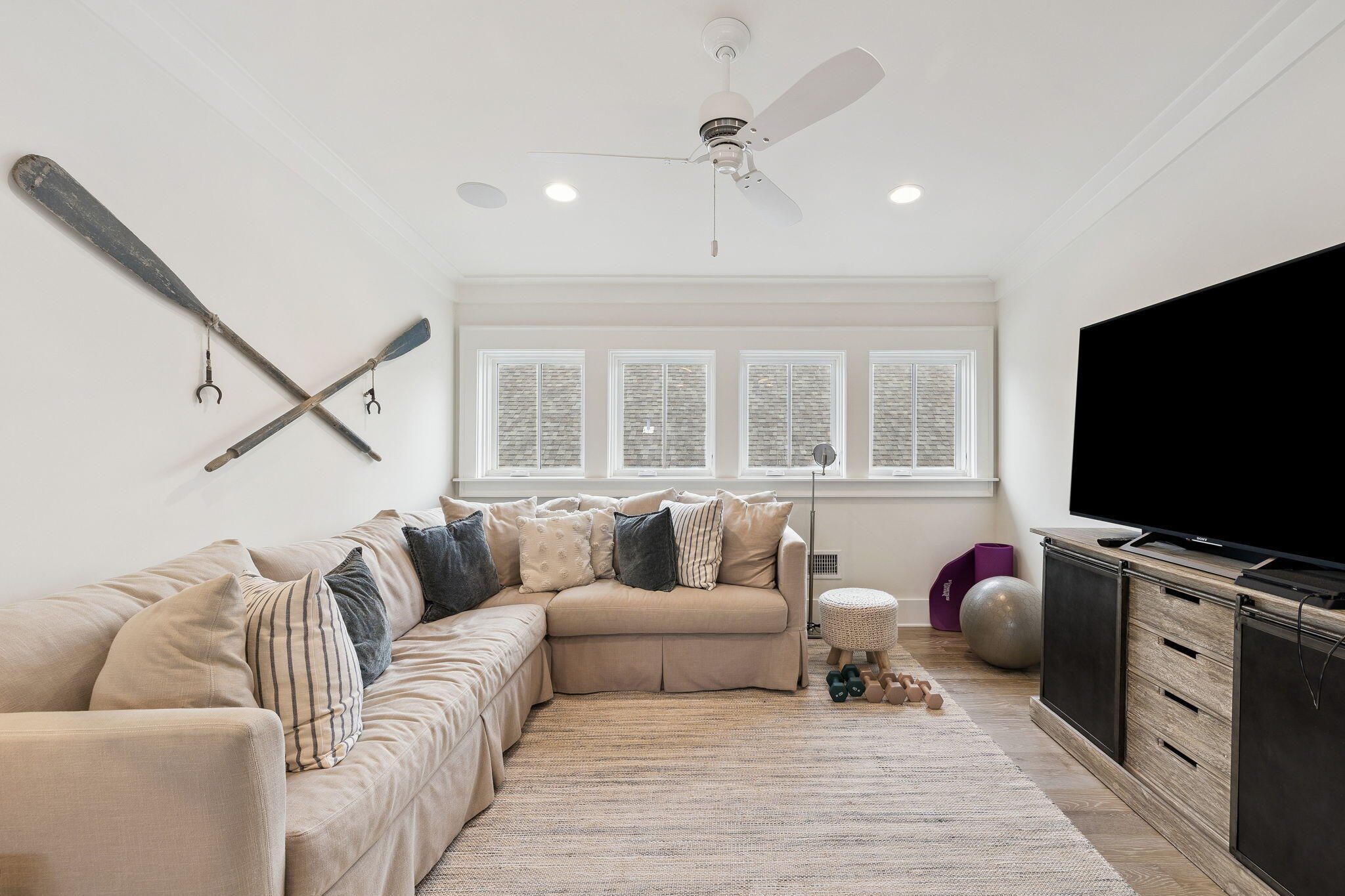 17 Compass Point Way