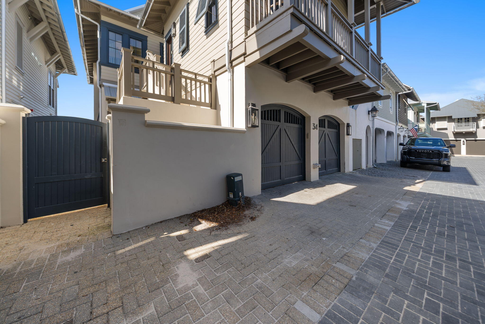 34 Atwoods Court