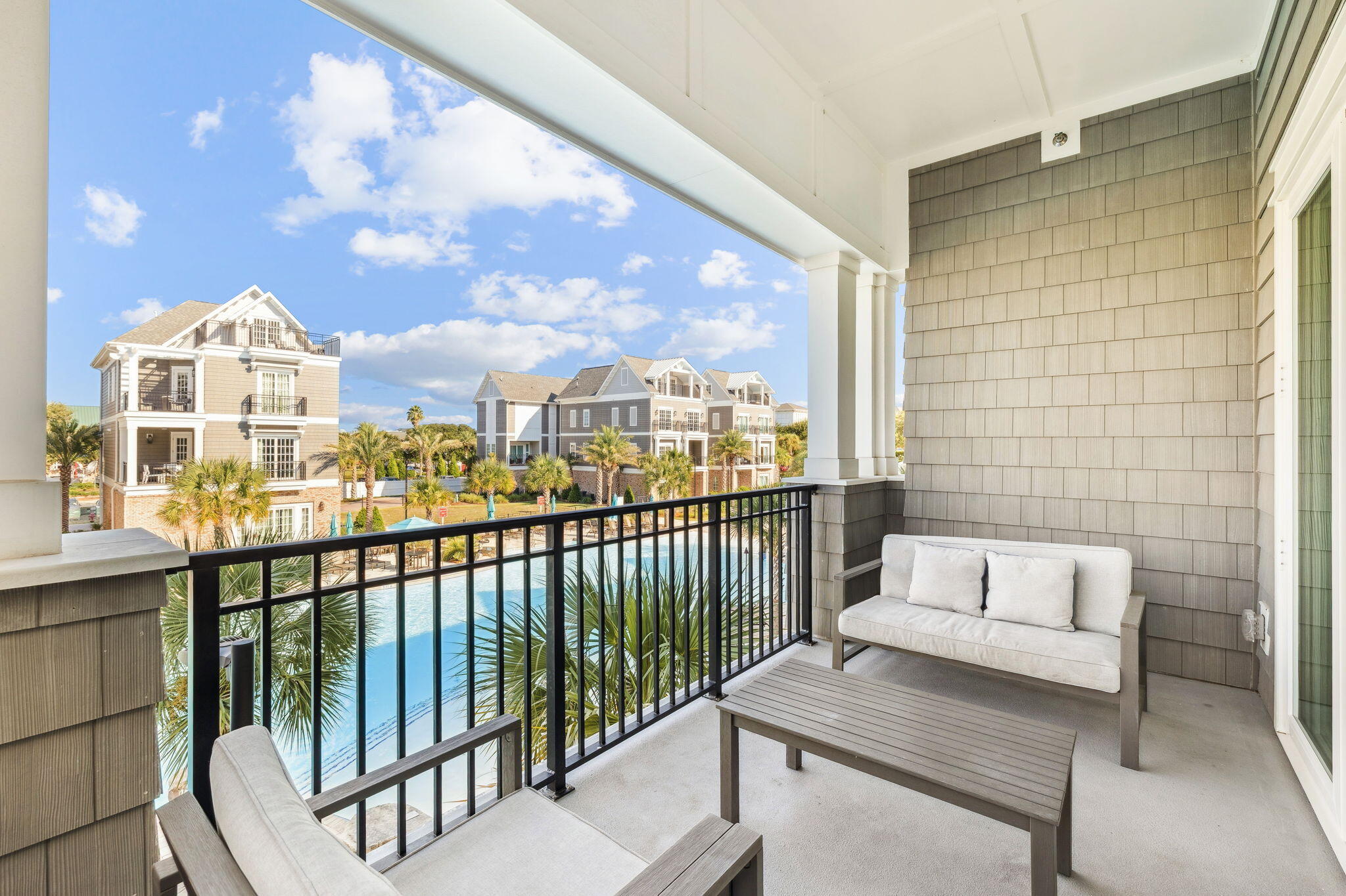 201 Henderson Resort Way 2104