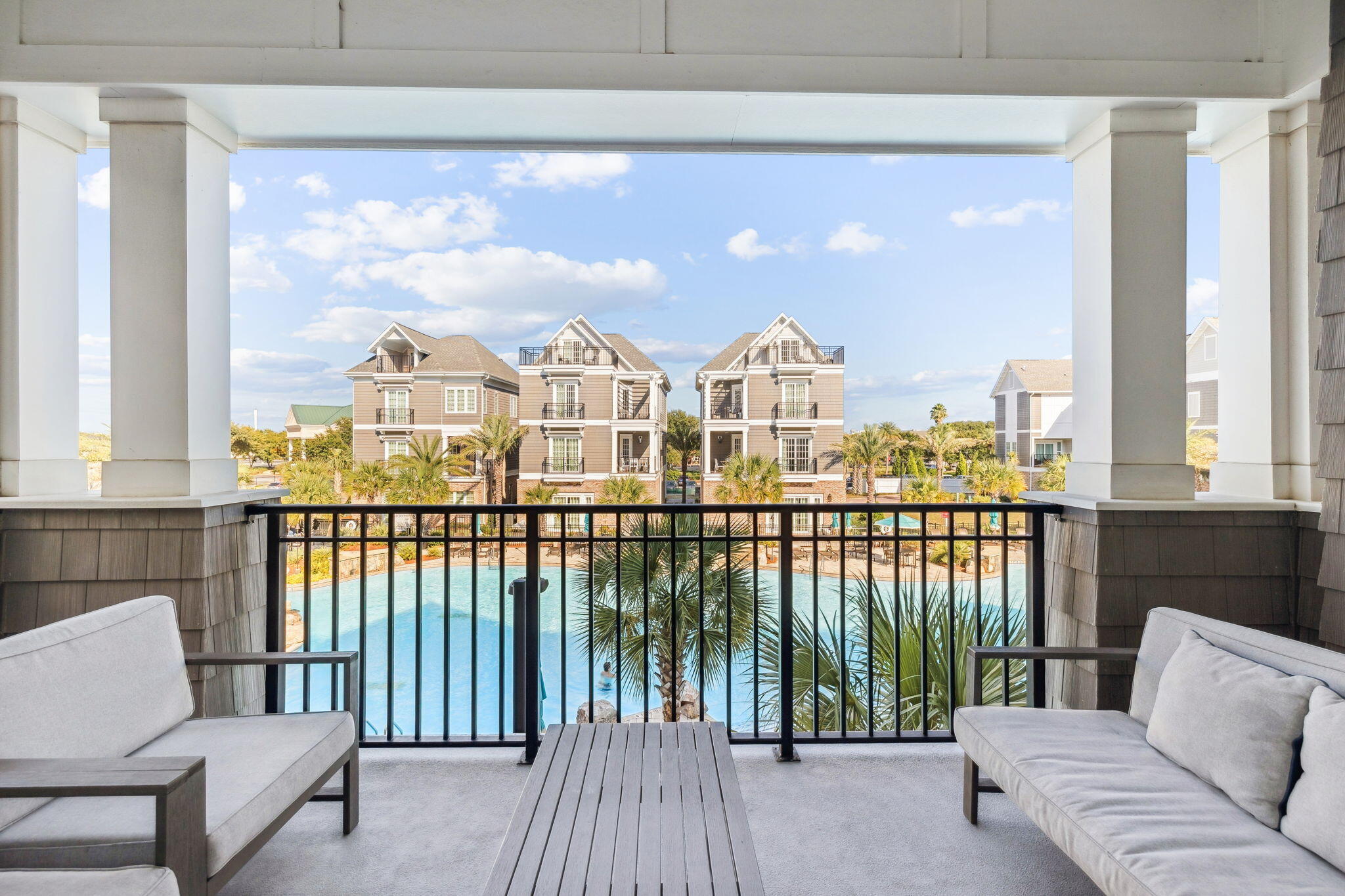 201 Henderson Resort Way 2104