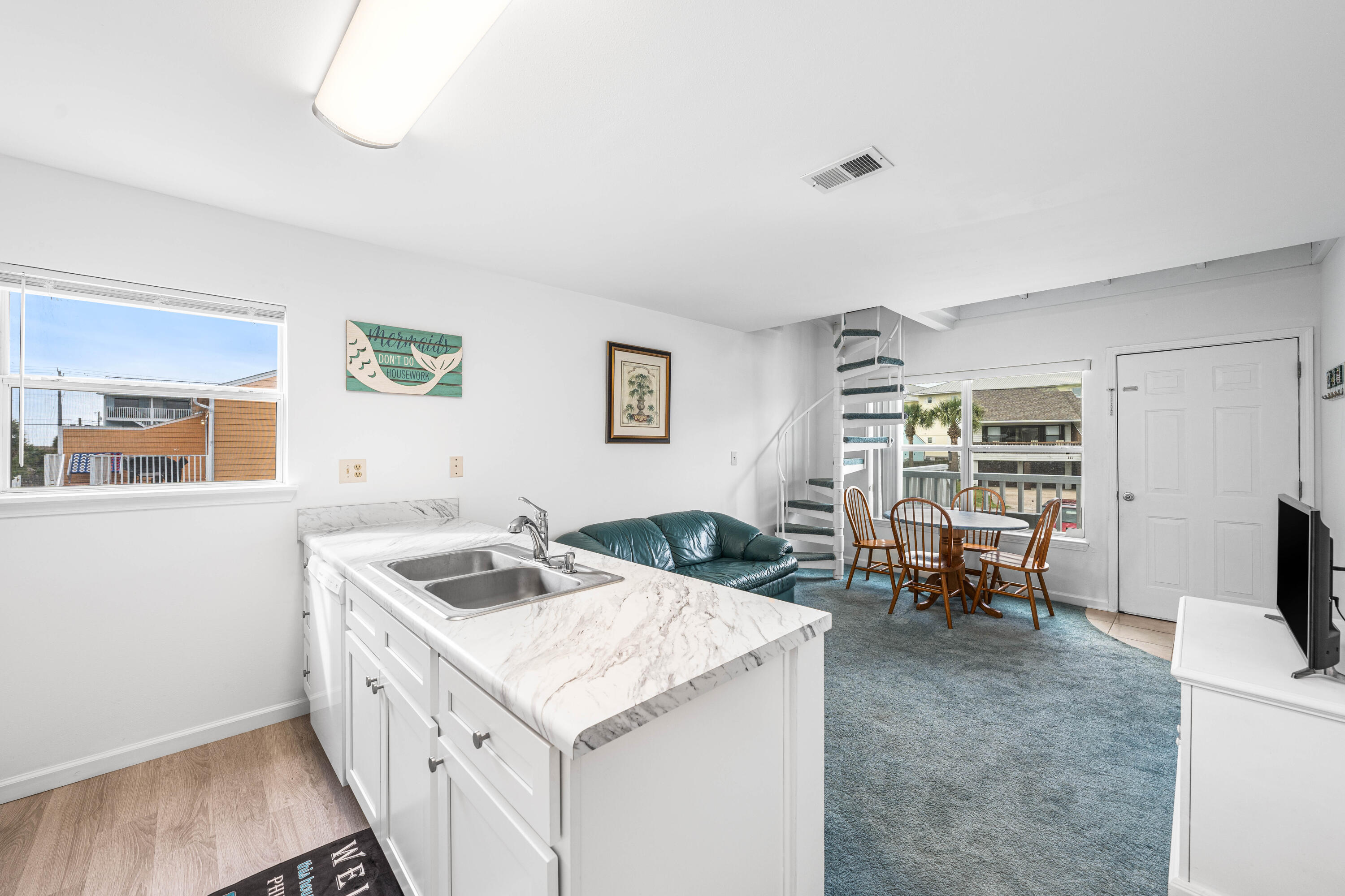 1430 Tina Drive APT 9