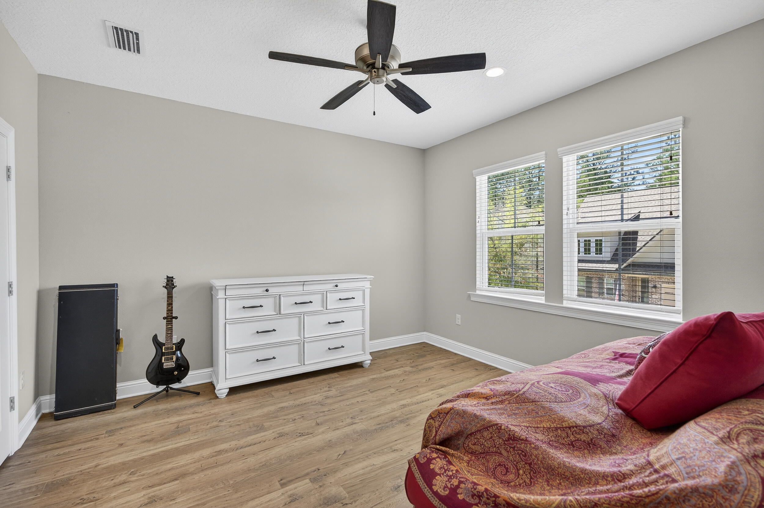 99 Laurel Oaks Drive