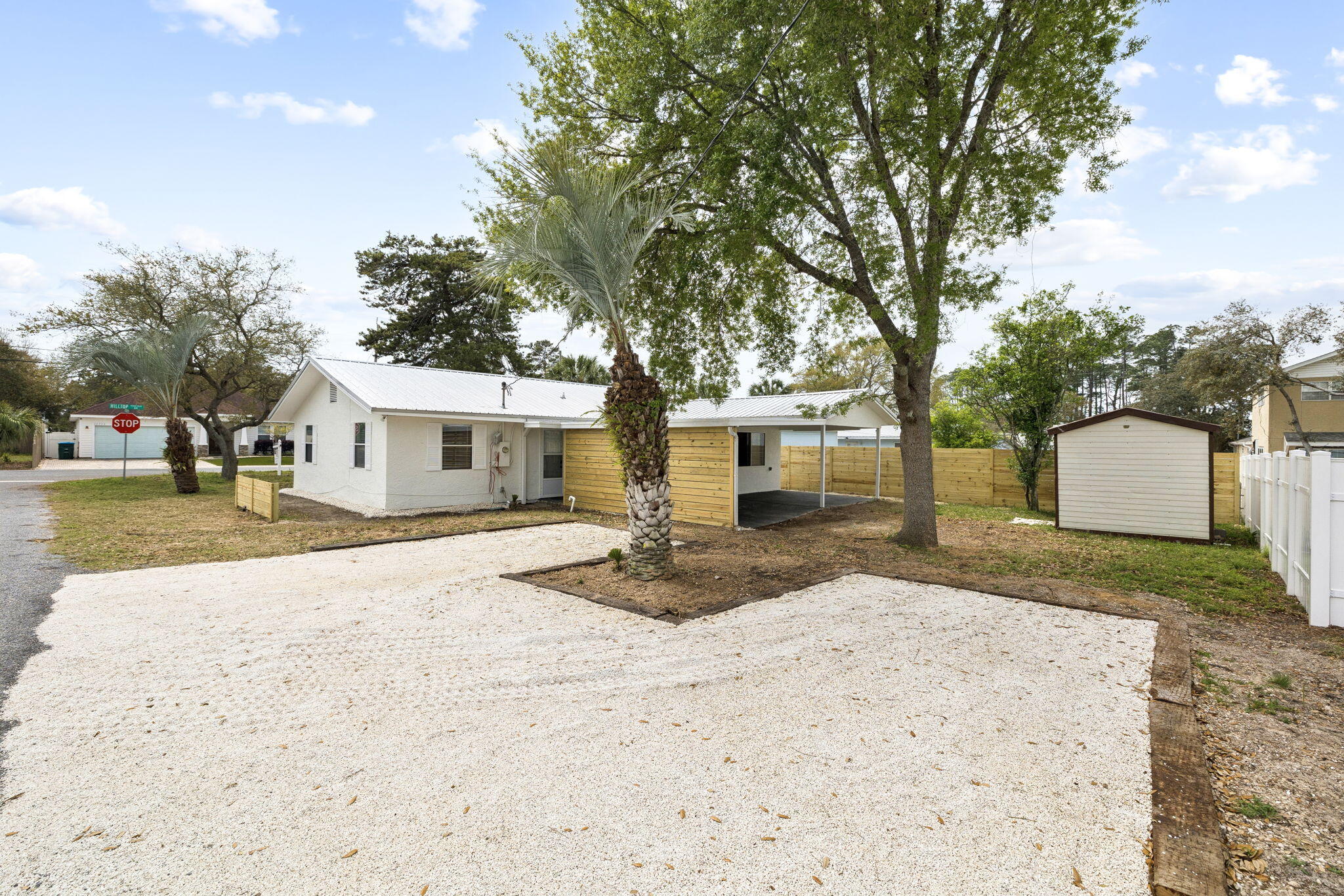 22604 Hilltop Avenue