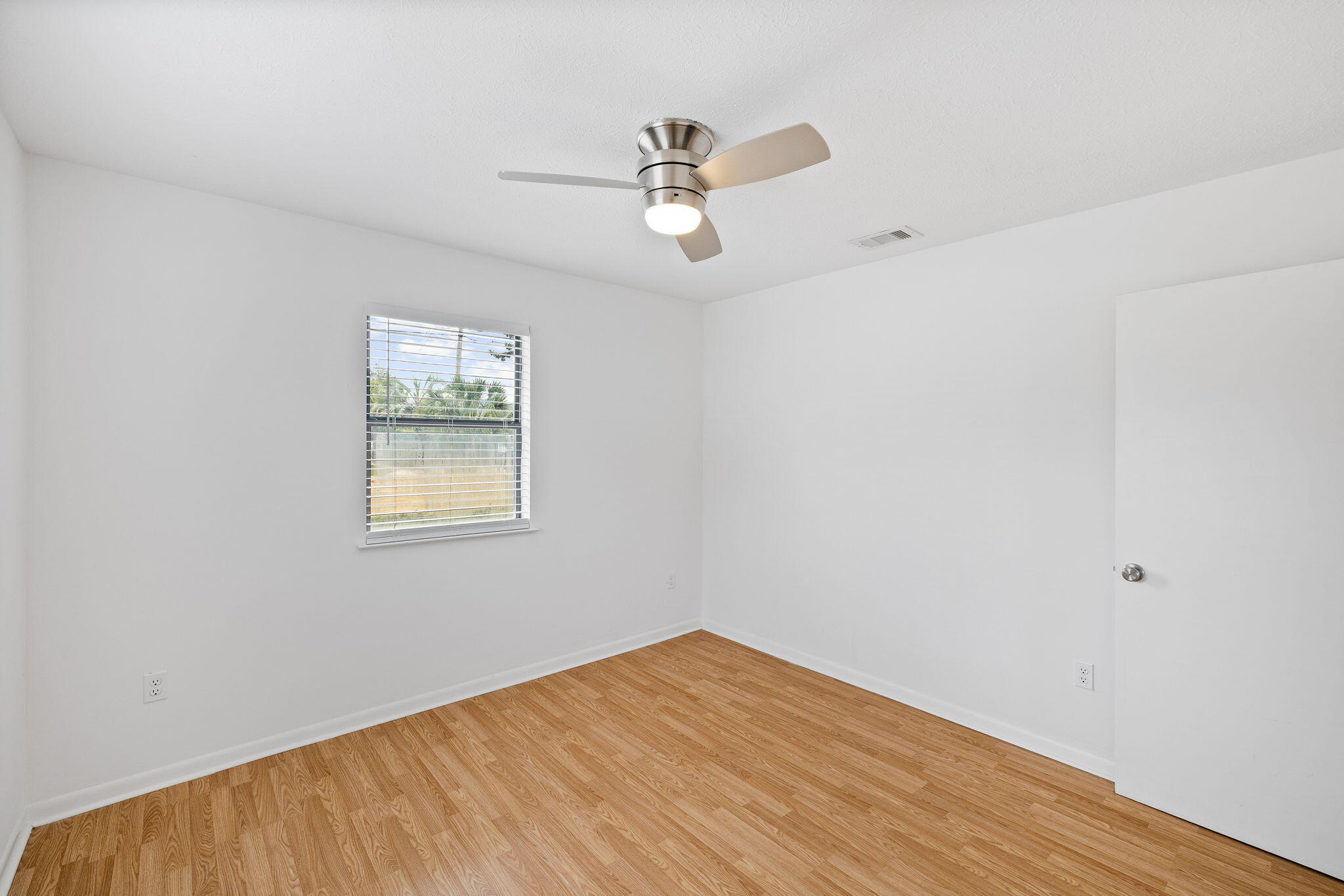 22604 Hilltop Avenue