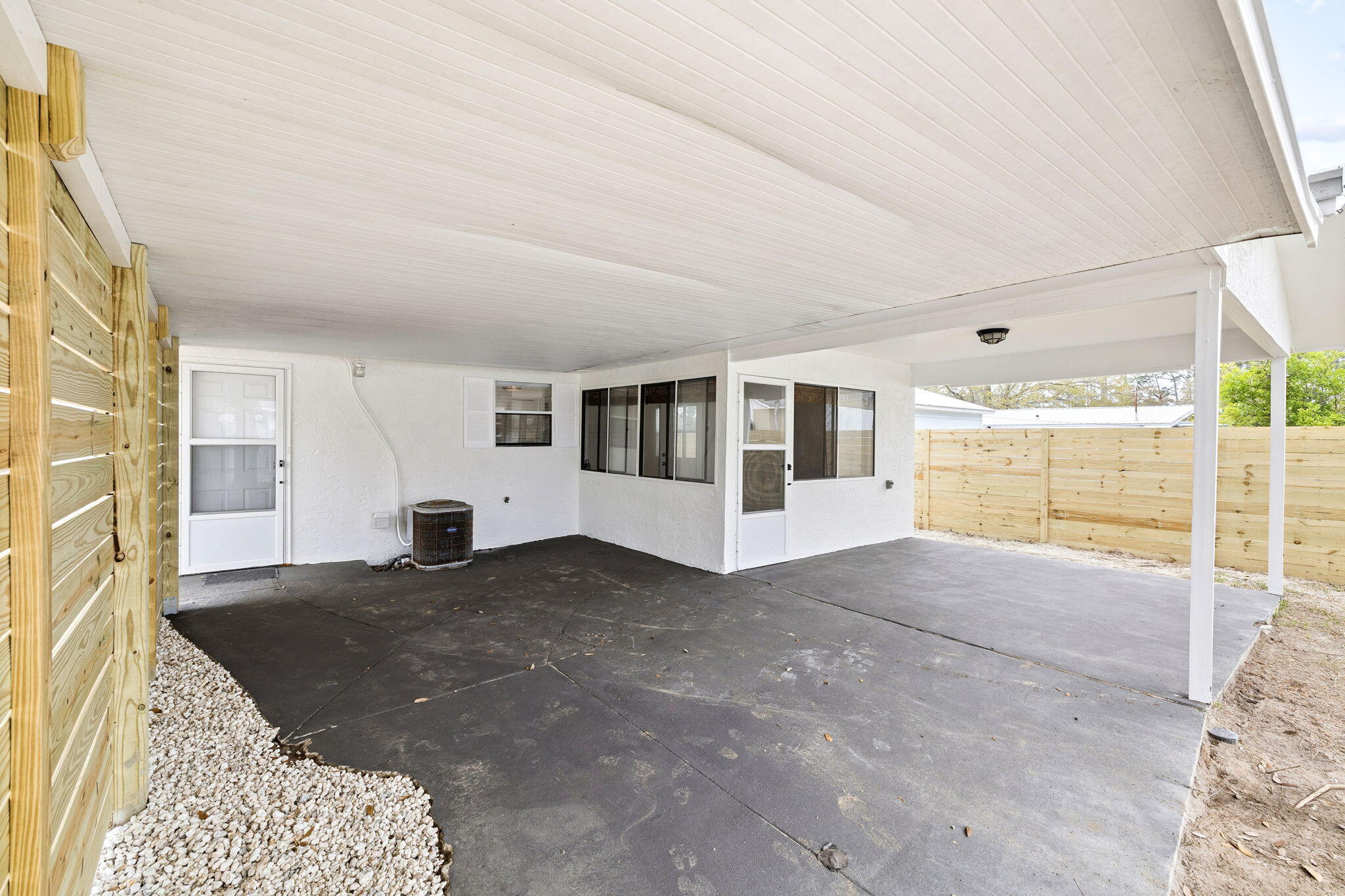 22604 Hilltop Avenue