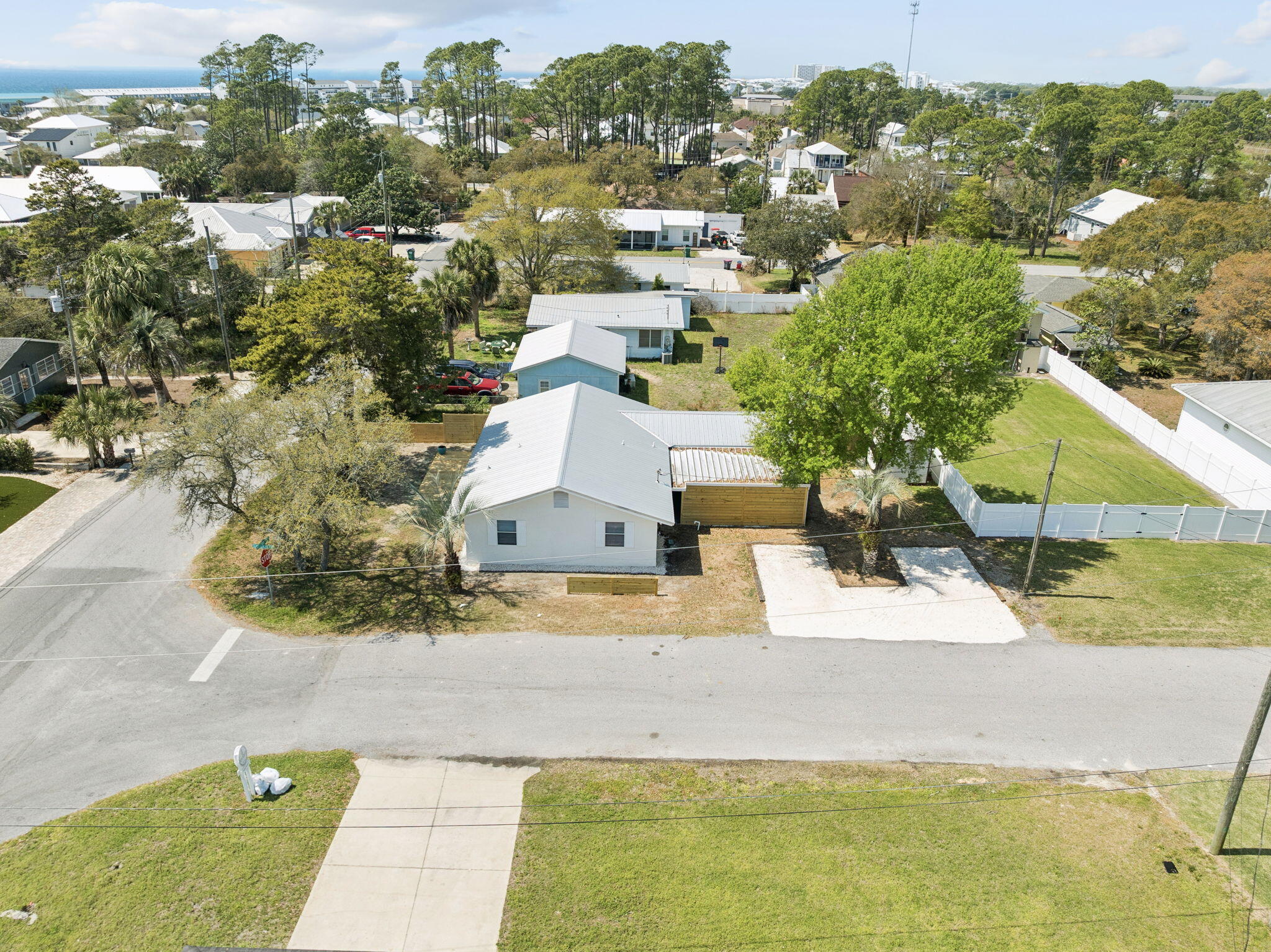 22604 Hilltop Avenue