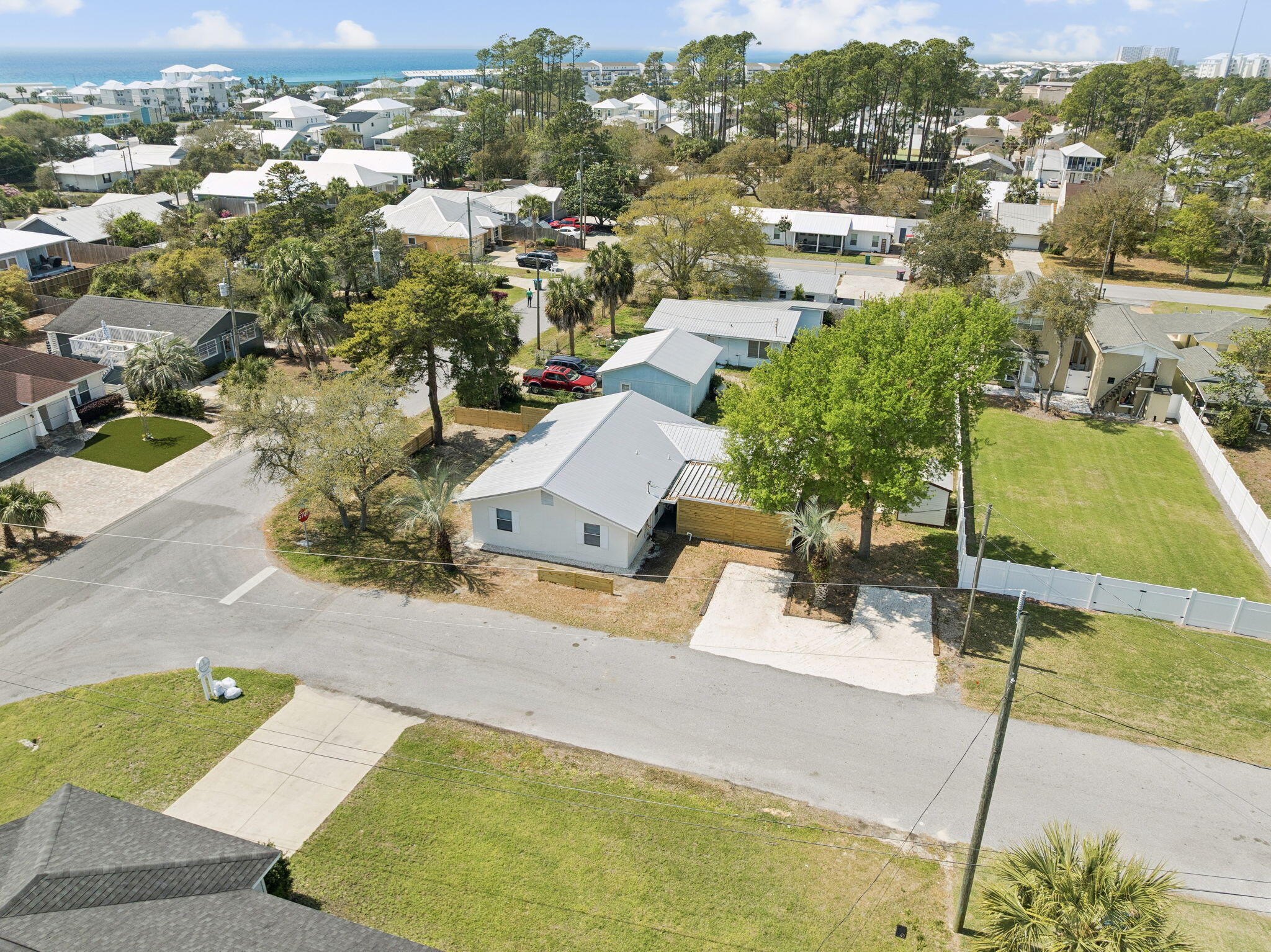 22604 Hilltop Avenue