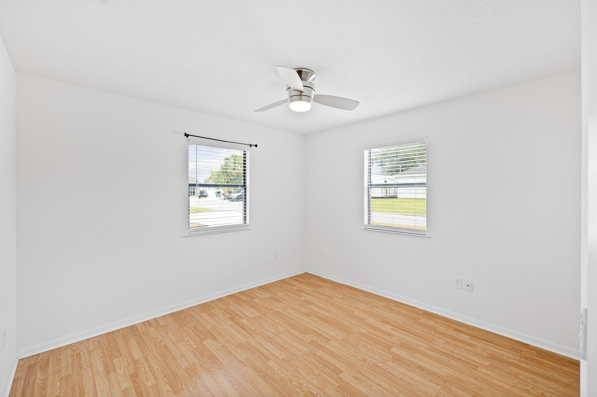 22604 Hilltop Avenue