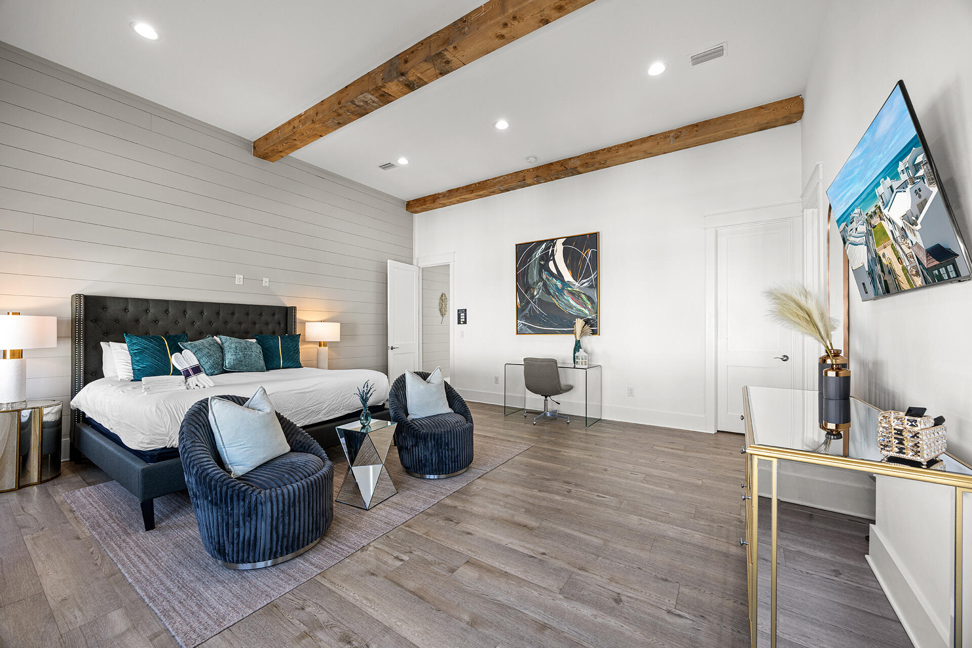 62 Cote D Azur Drive