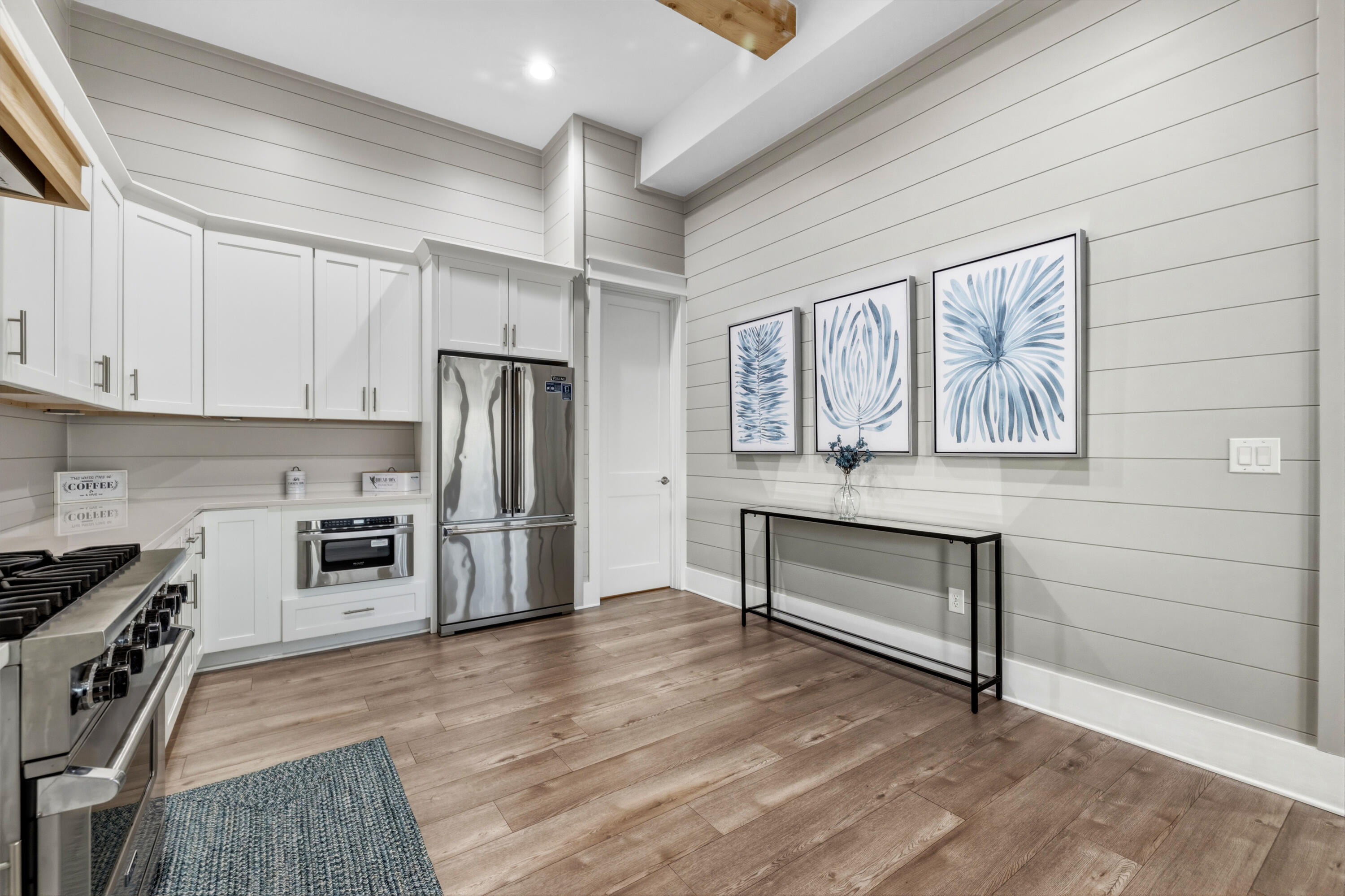 62 Cote D Azur Drive