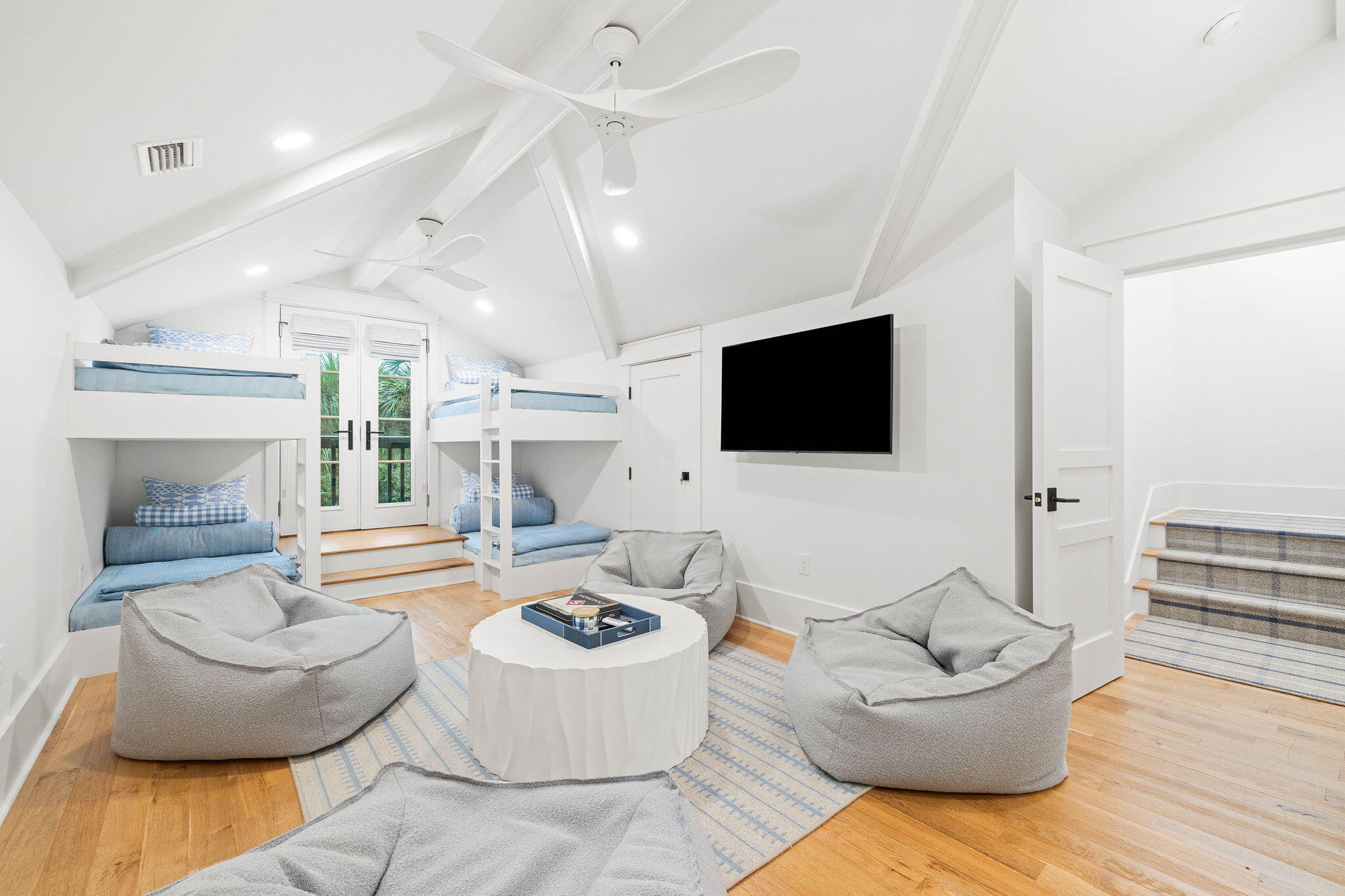 48 Paradise By The Sea Boulevard
