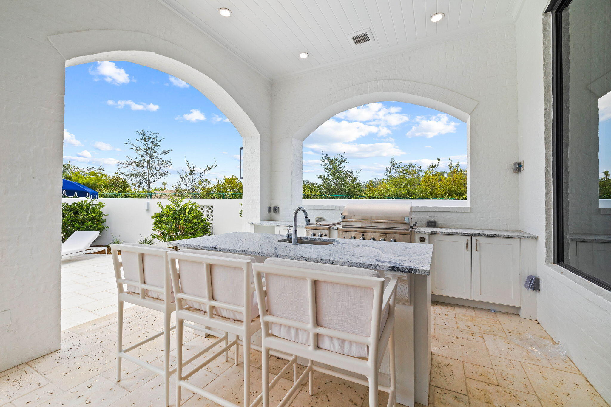 48 Paradise By The Sea Boulevard