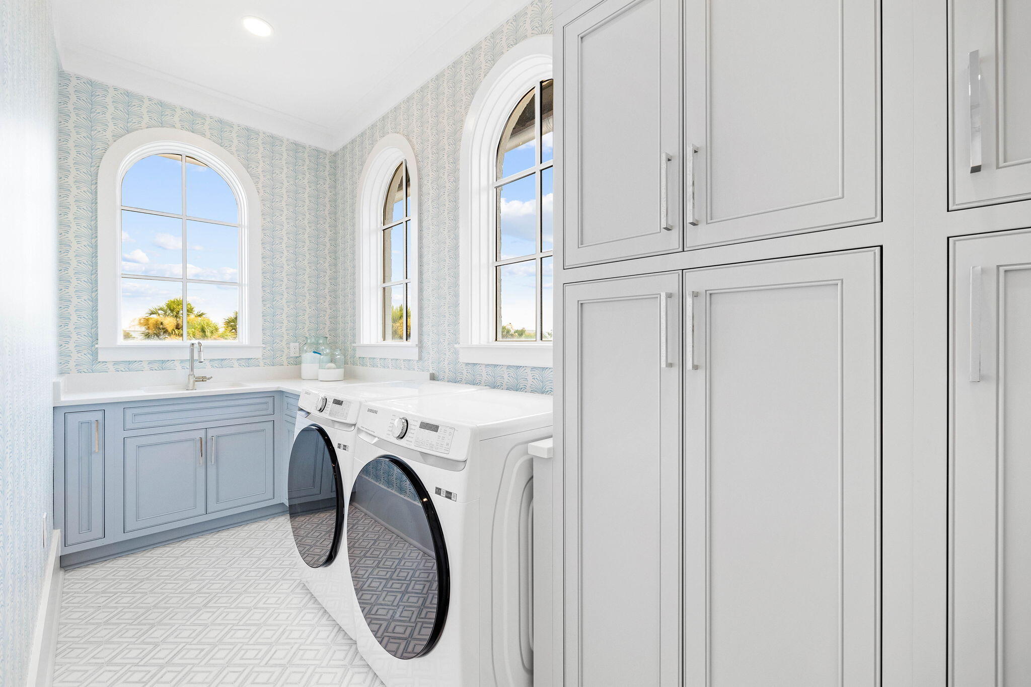 48 Paradise By The Sea Boulevard