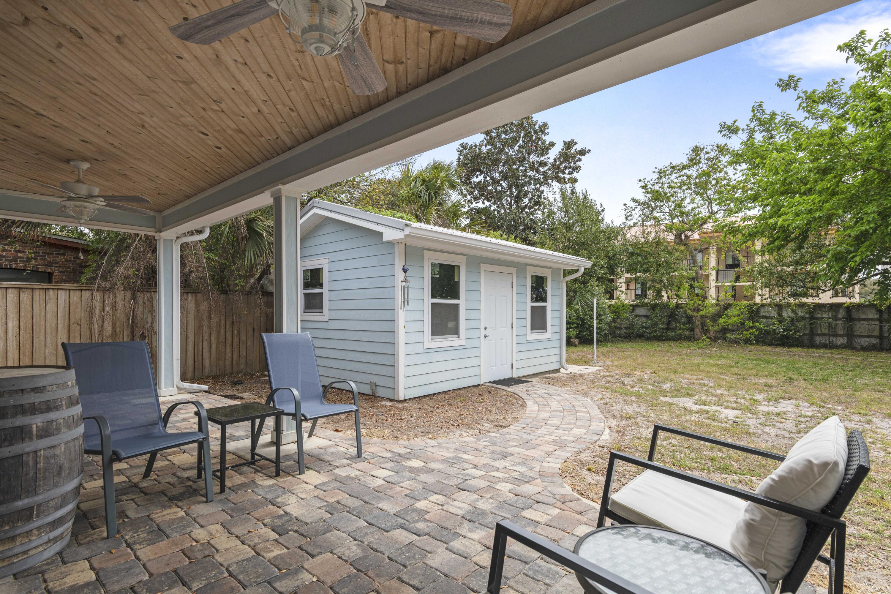 204 SW Coral Drive