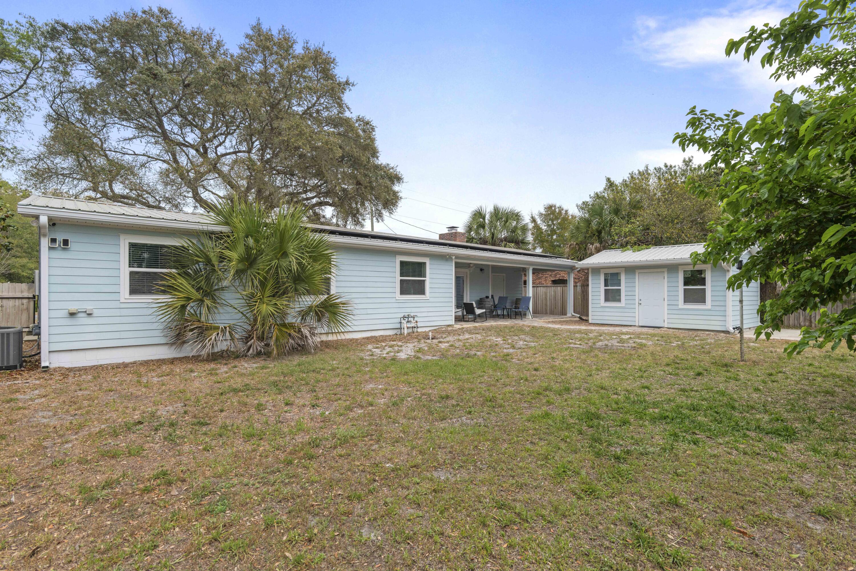 204 SW Coral Drive