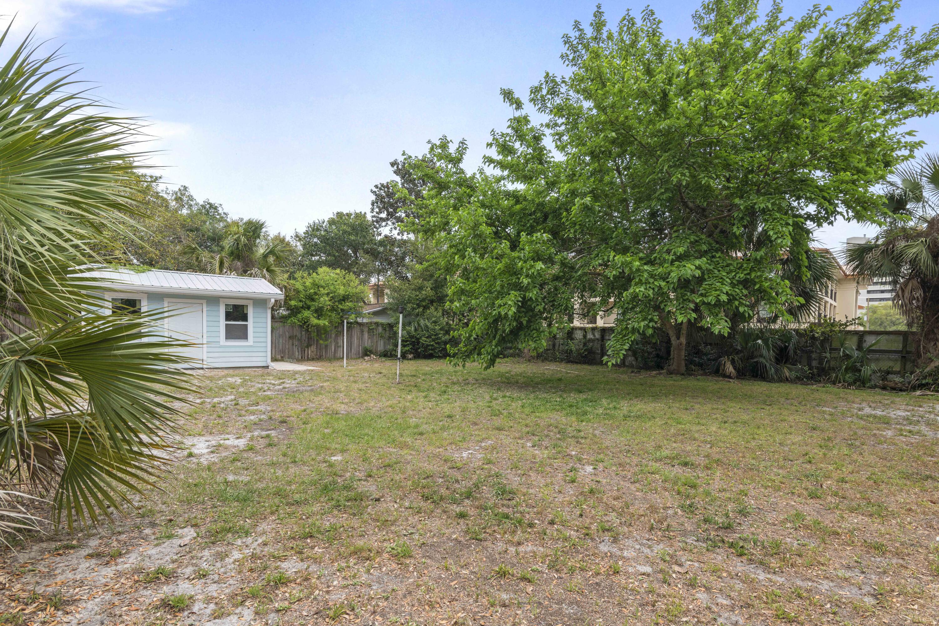 204 SW Coral Drive