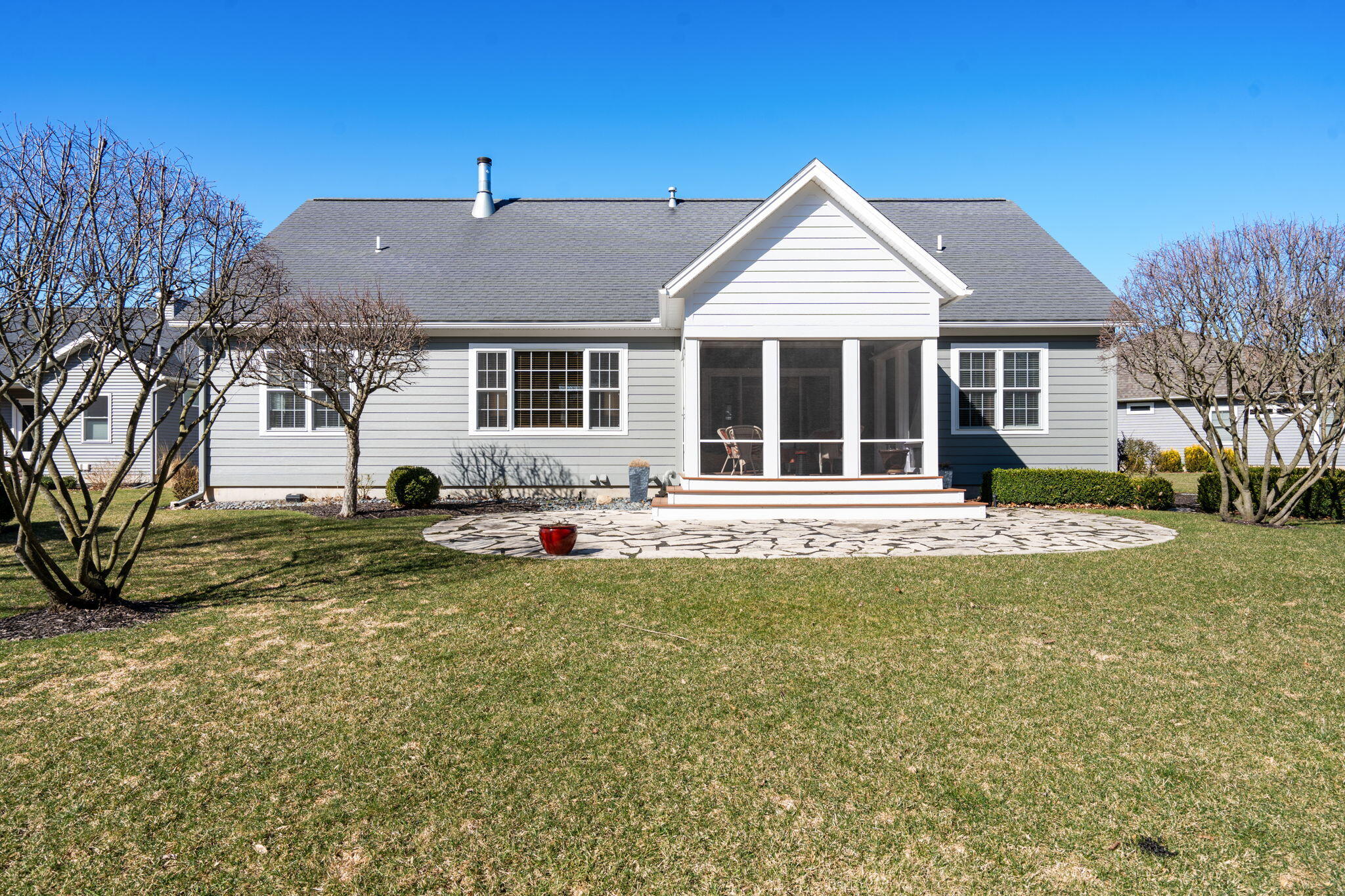343 Parkside Lane