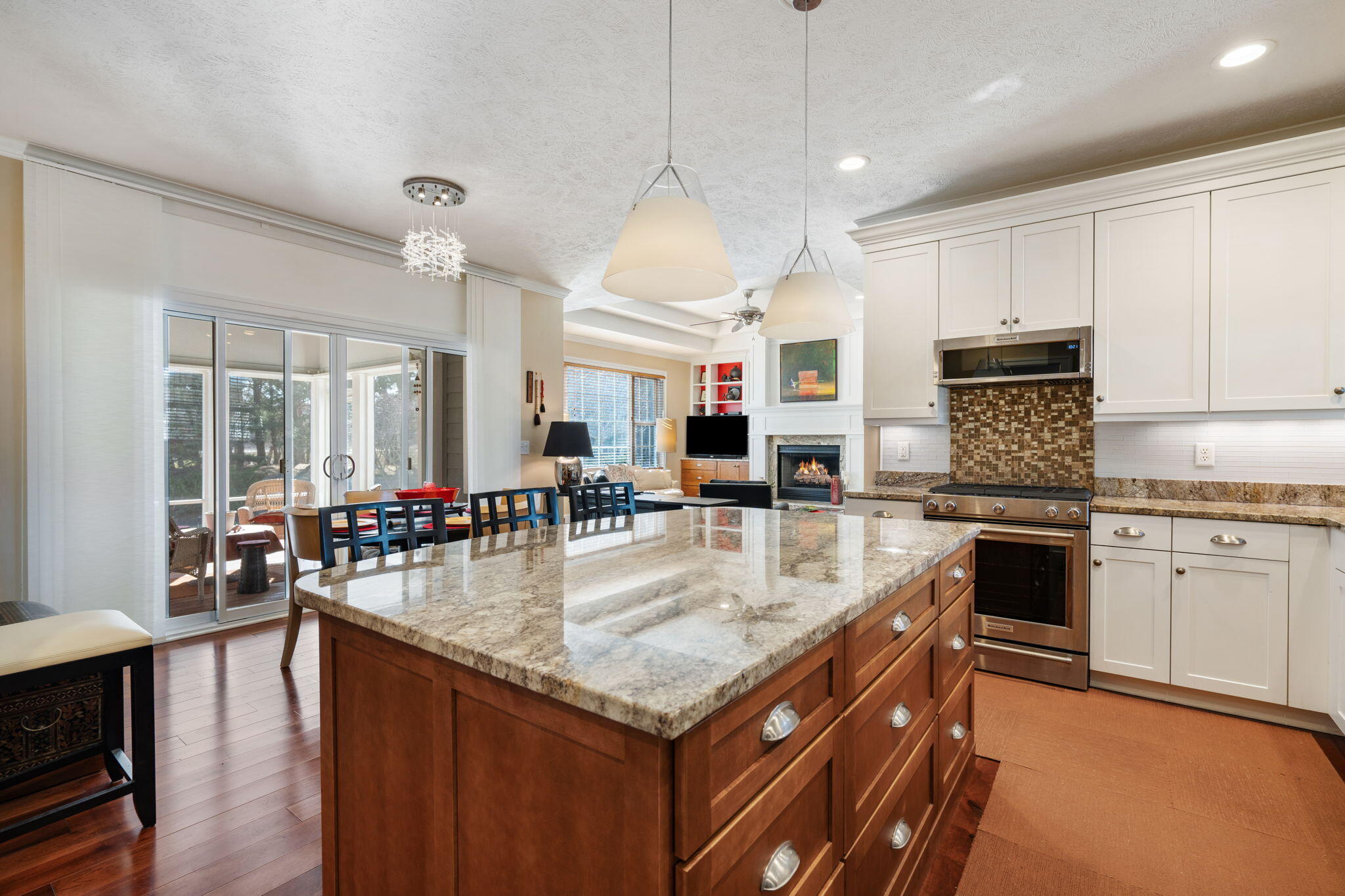 343 Parkside Lane
