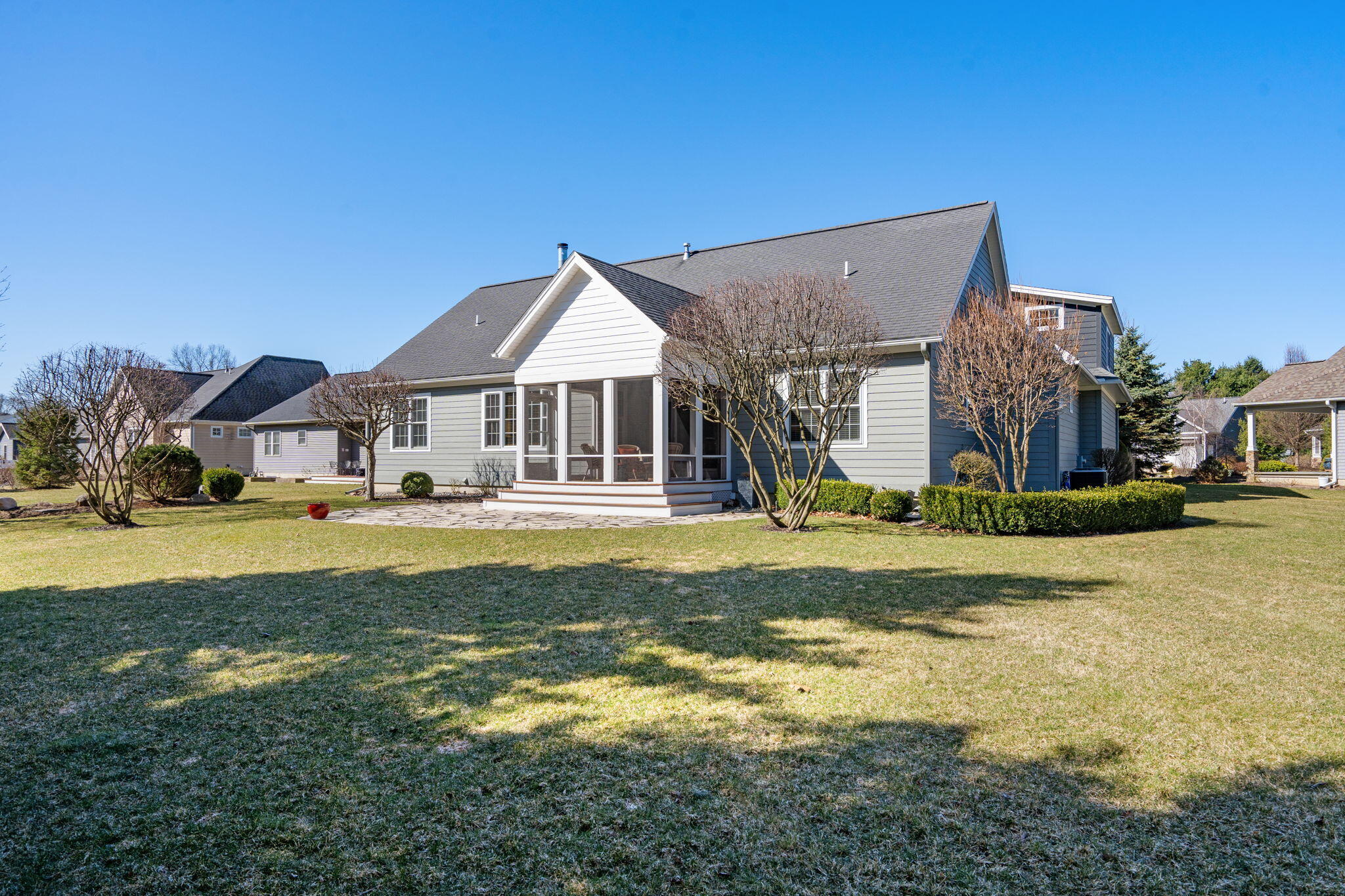 343 Parkside Lane