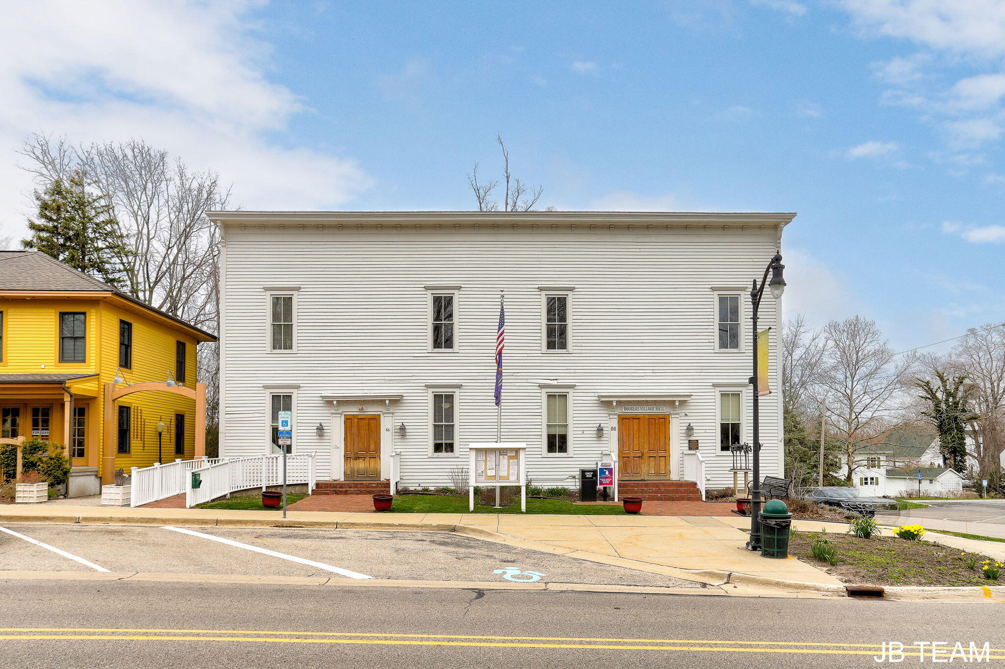 86 W Center Street