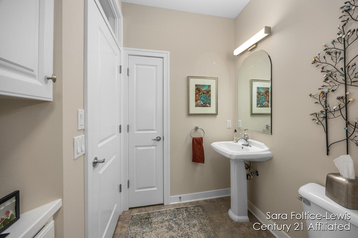 3338 Clearbrook Green