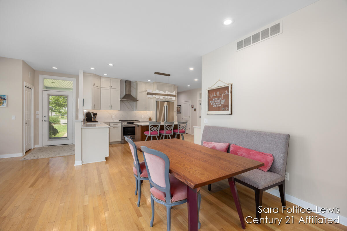 3338 Clearbrook Green