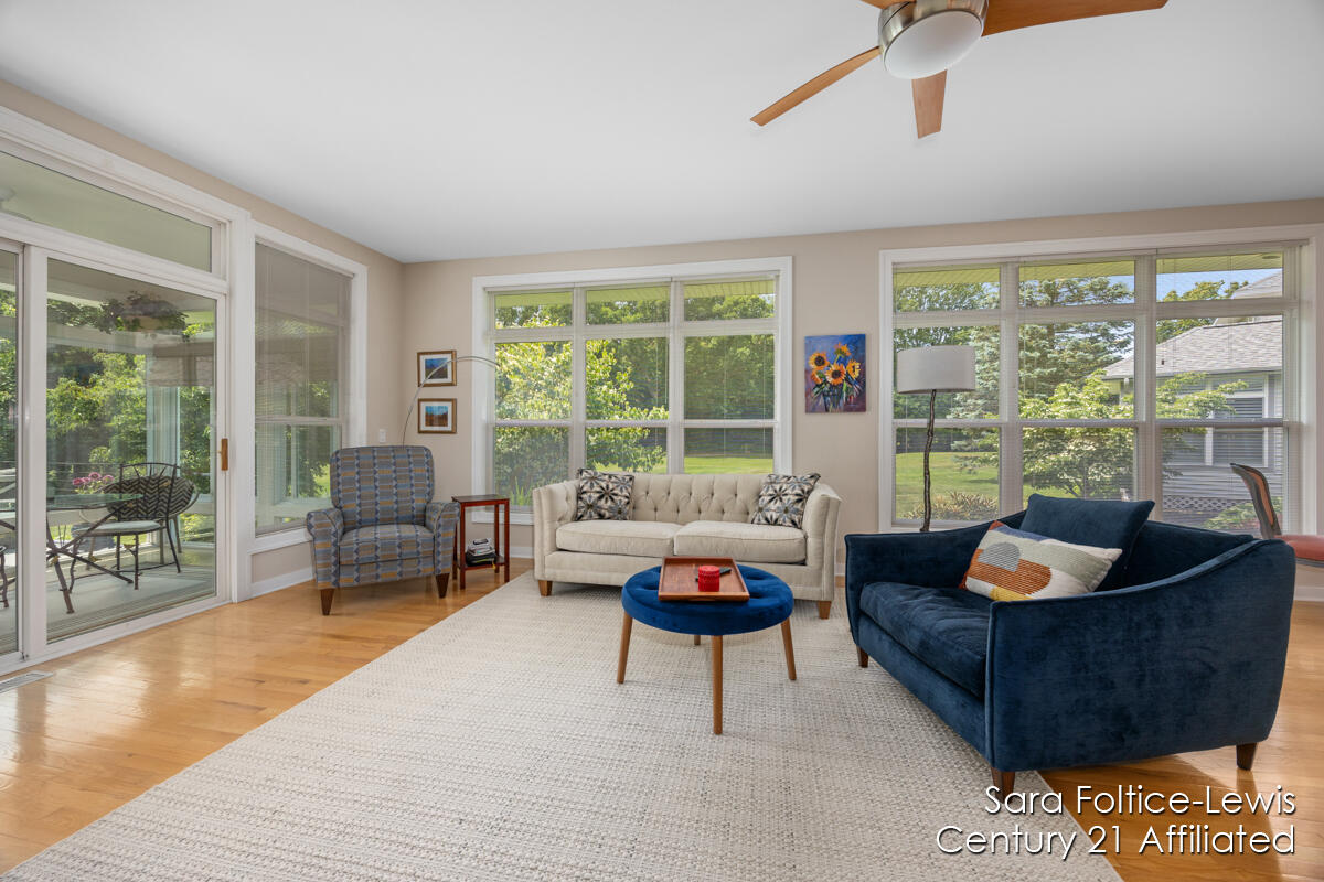 3338 Clearbrook Green