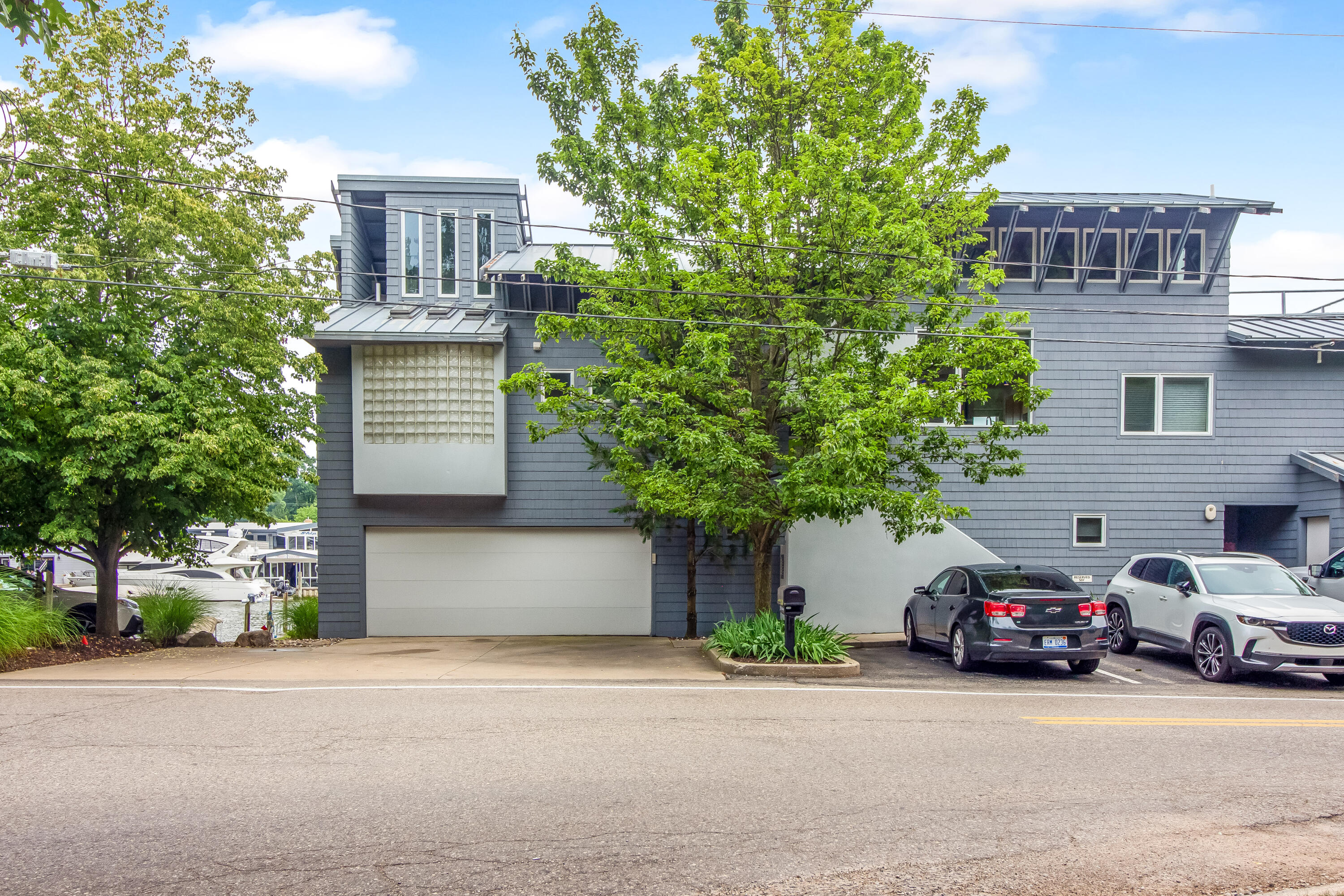 515 Park Street 1