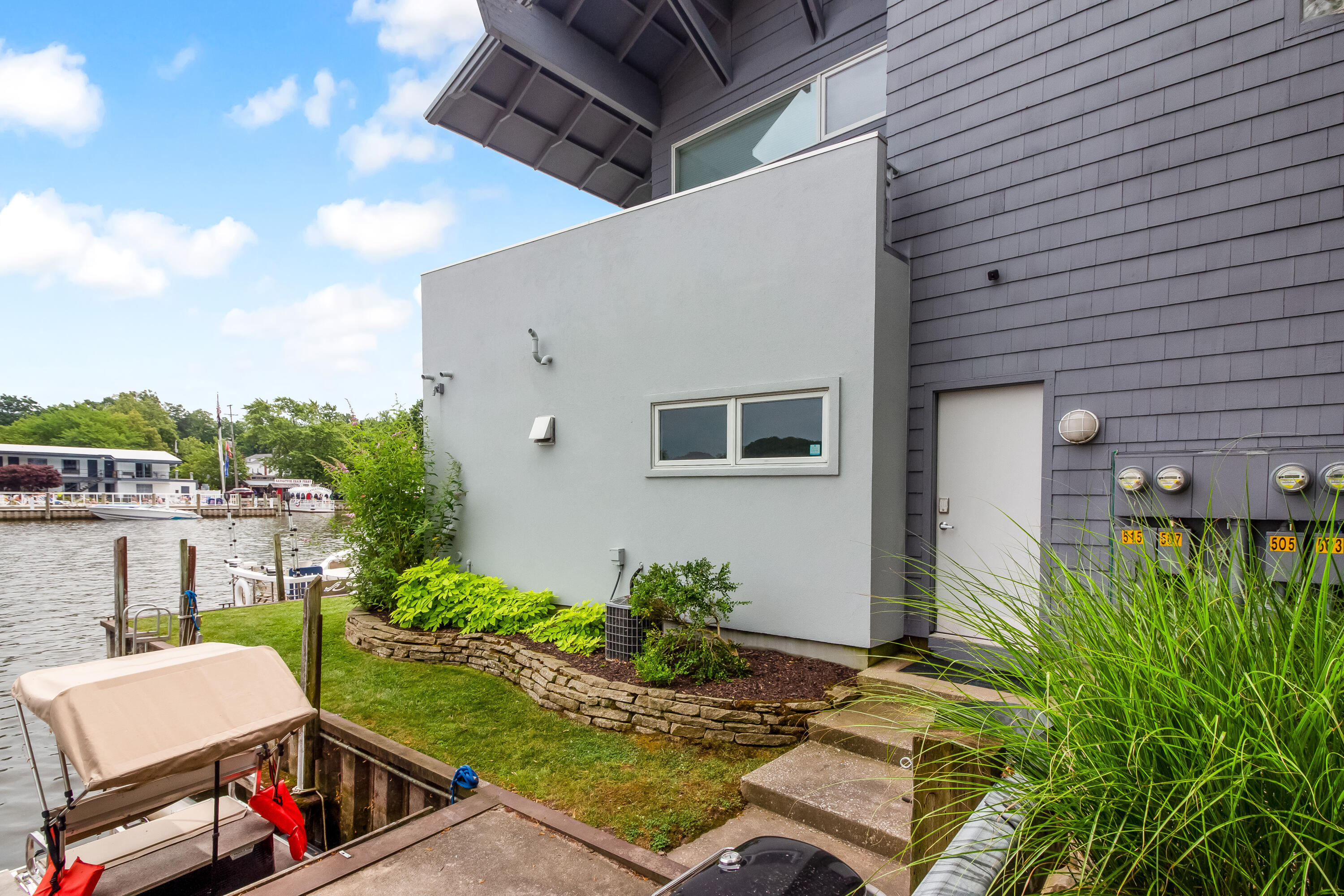515 Park Street 1