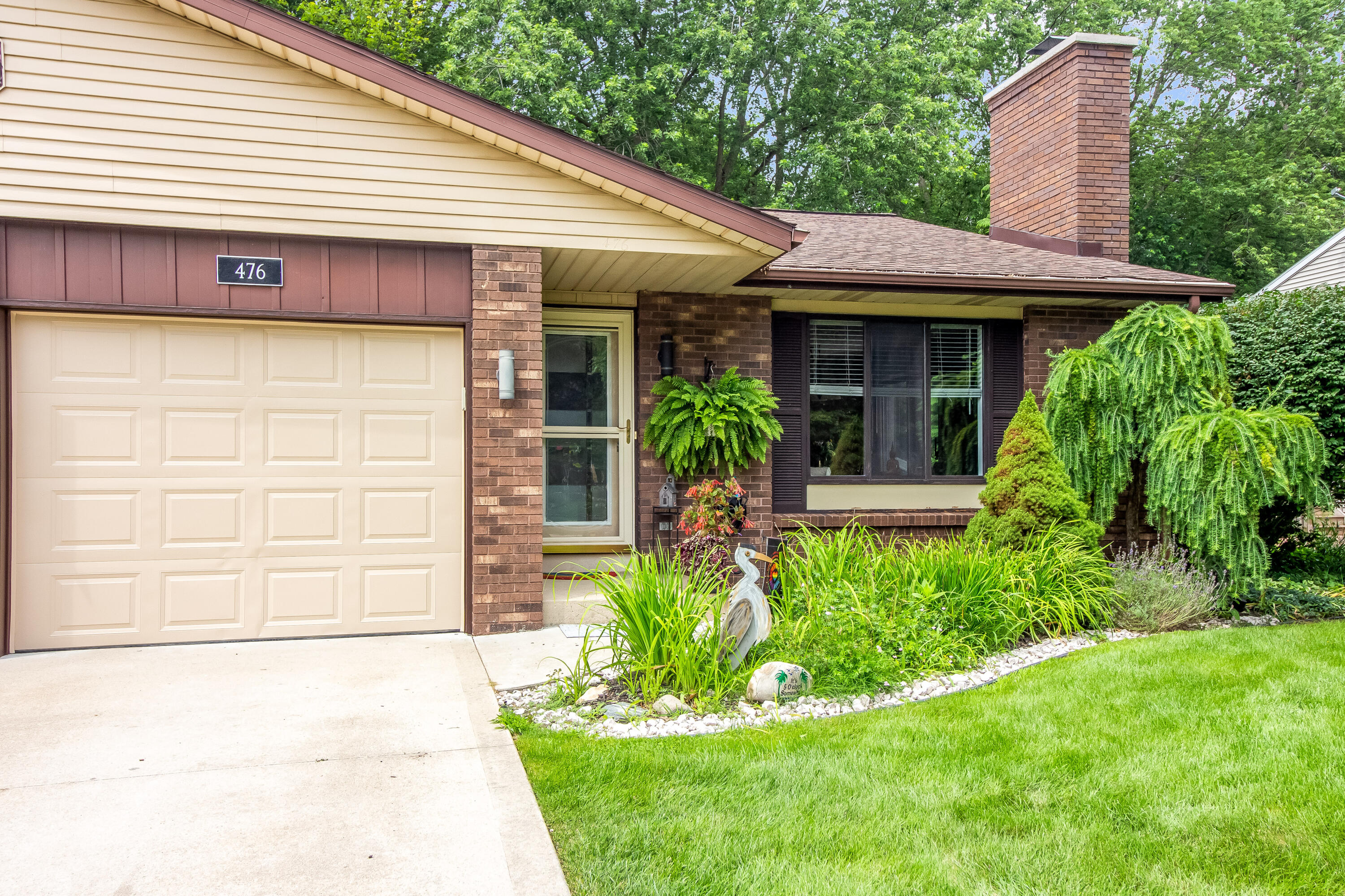 476 Amity Street 18