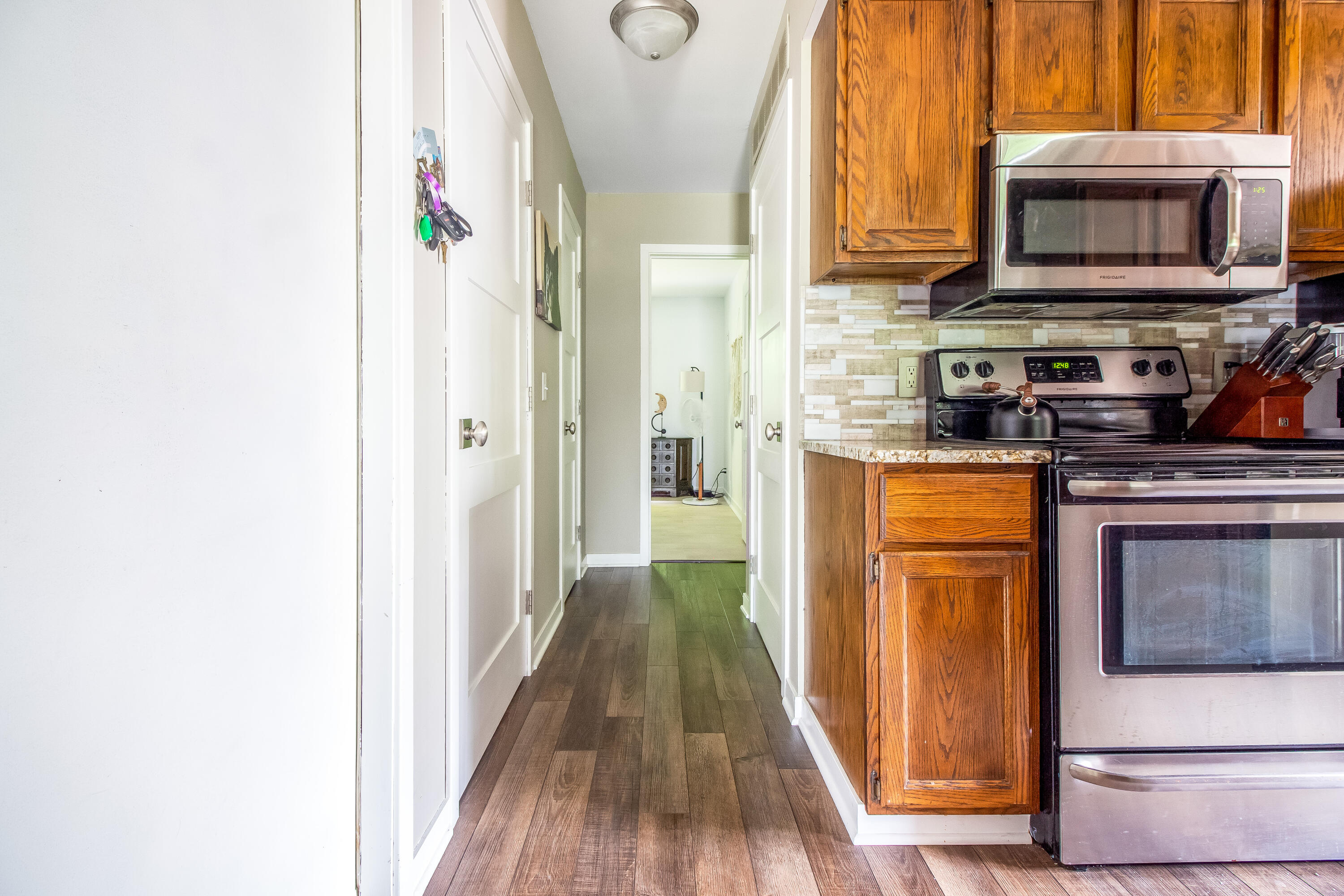 476 Amity Street 18
