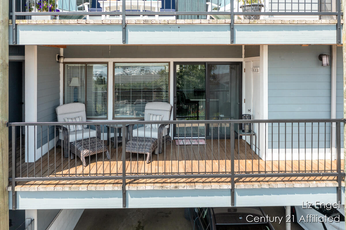 64 Griffith Street 1