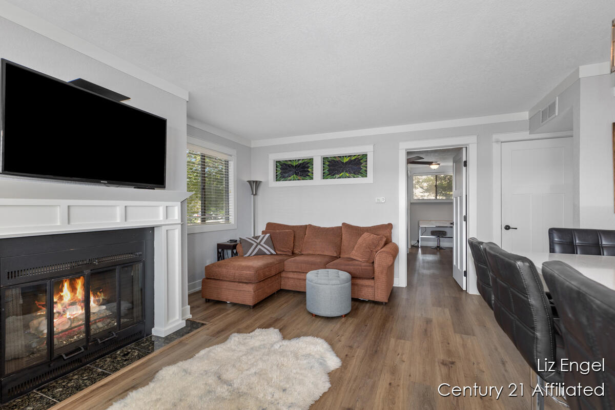 64 Griffith Street 1