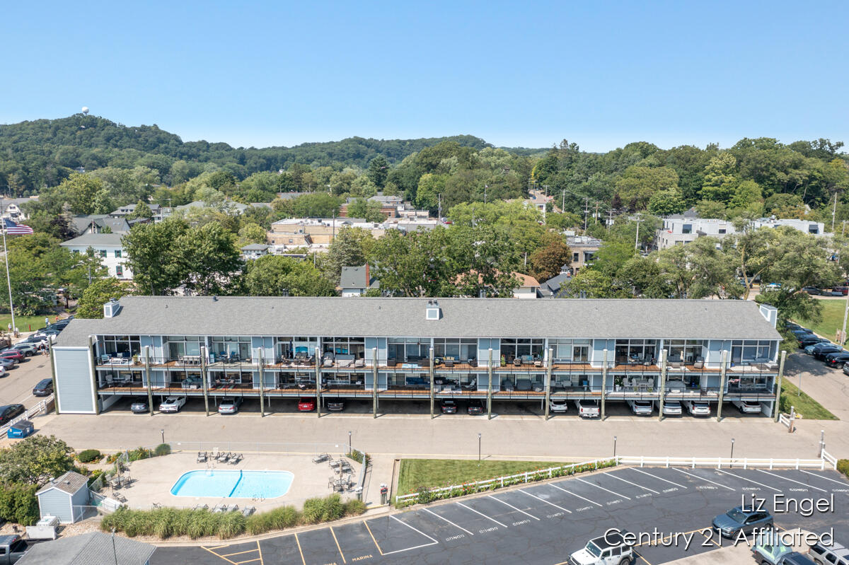 64 Griffith Street 1