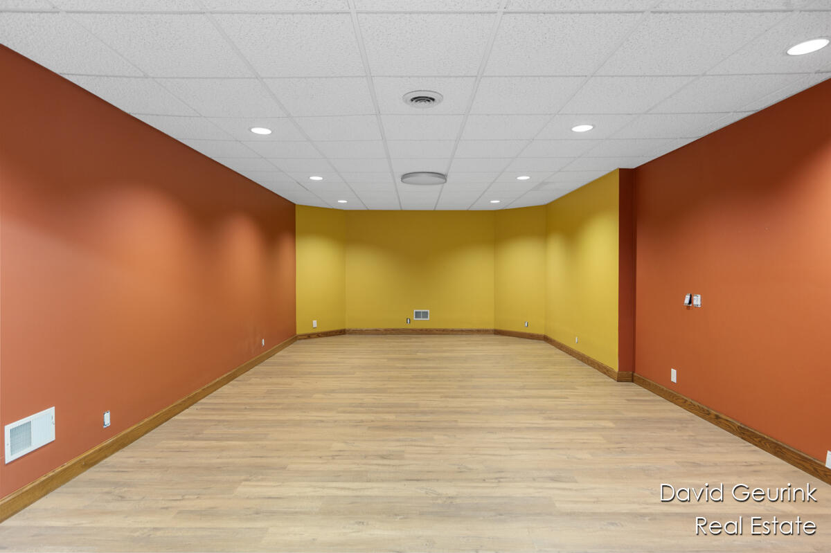 2425 58th Street