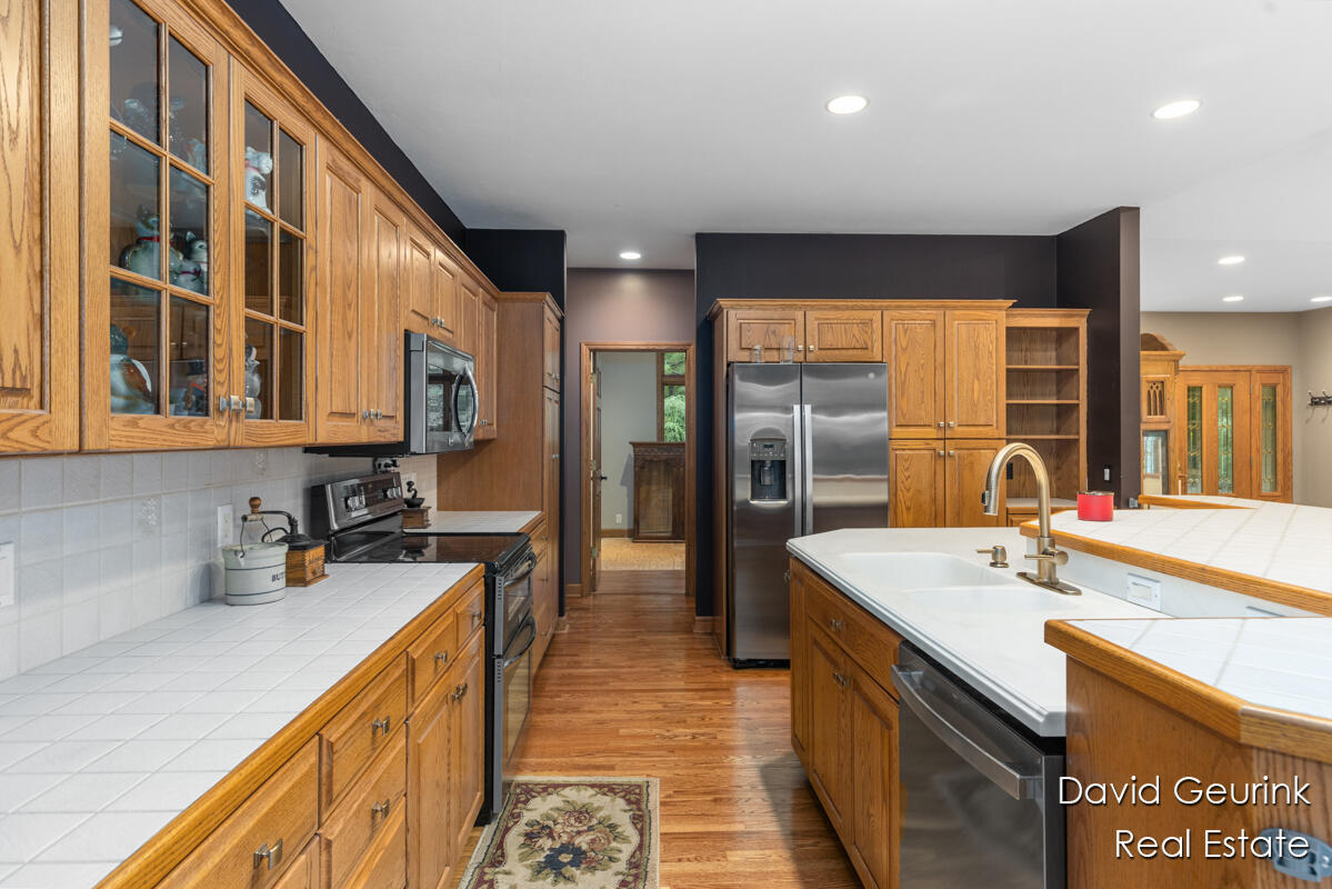 2425 58th Street