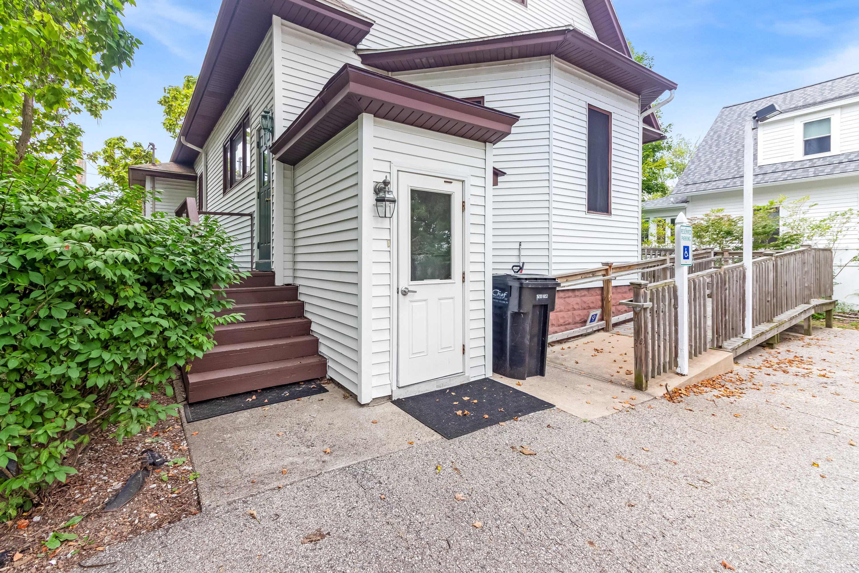 41 S Washington Street