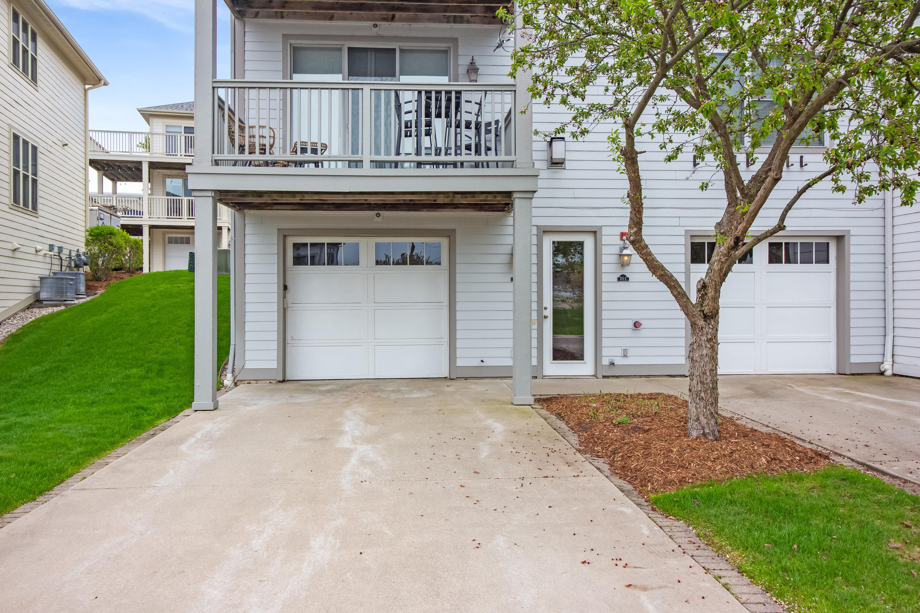 211 Garden Terrace D